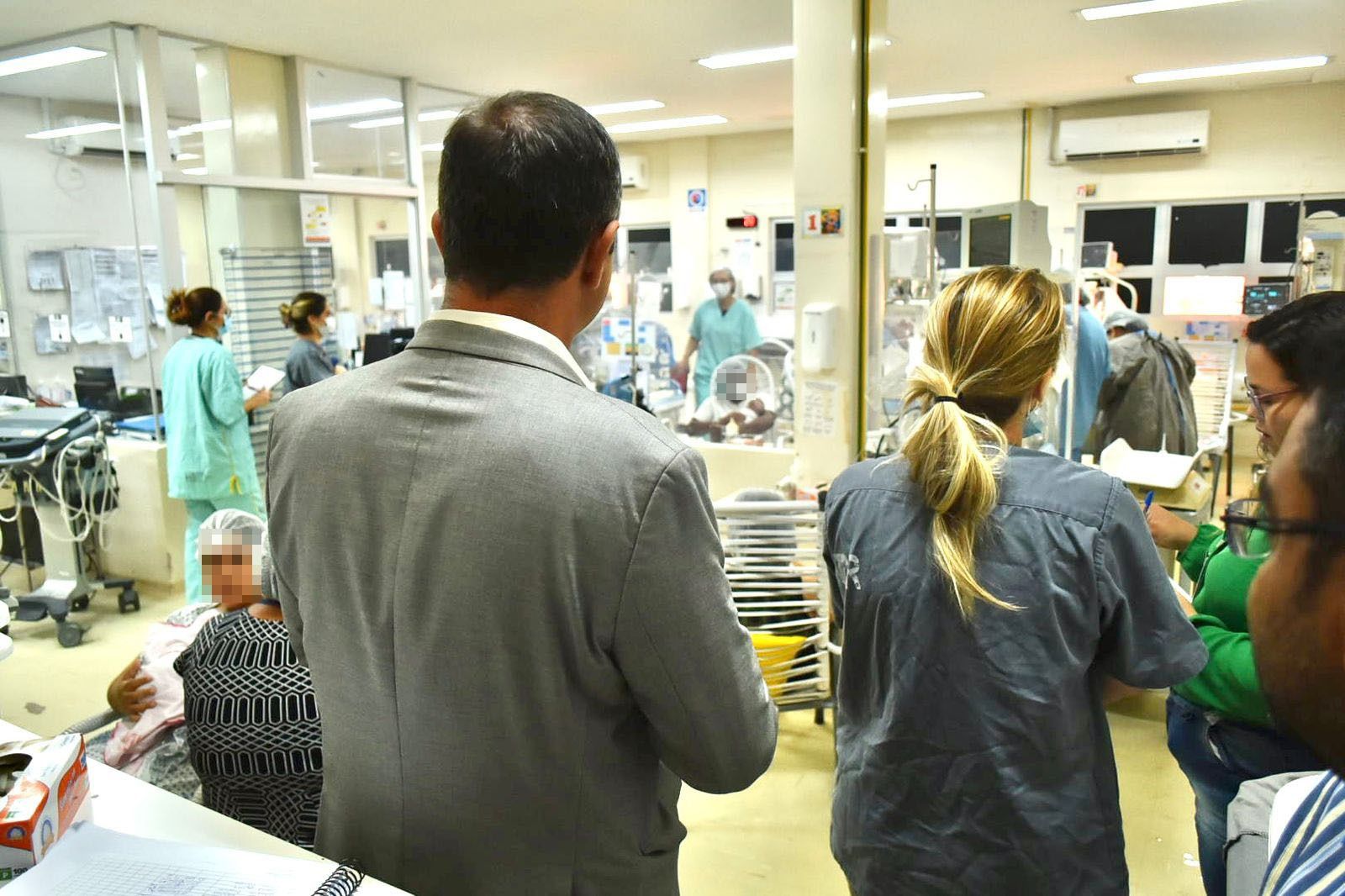 Nusa vistoriou a Unidade Intermediária (UI) e Unidade de Terapia Intensiva (UTI) Neonatal
