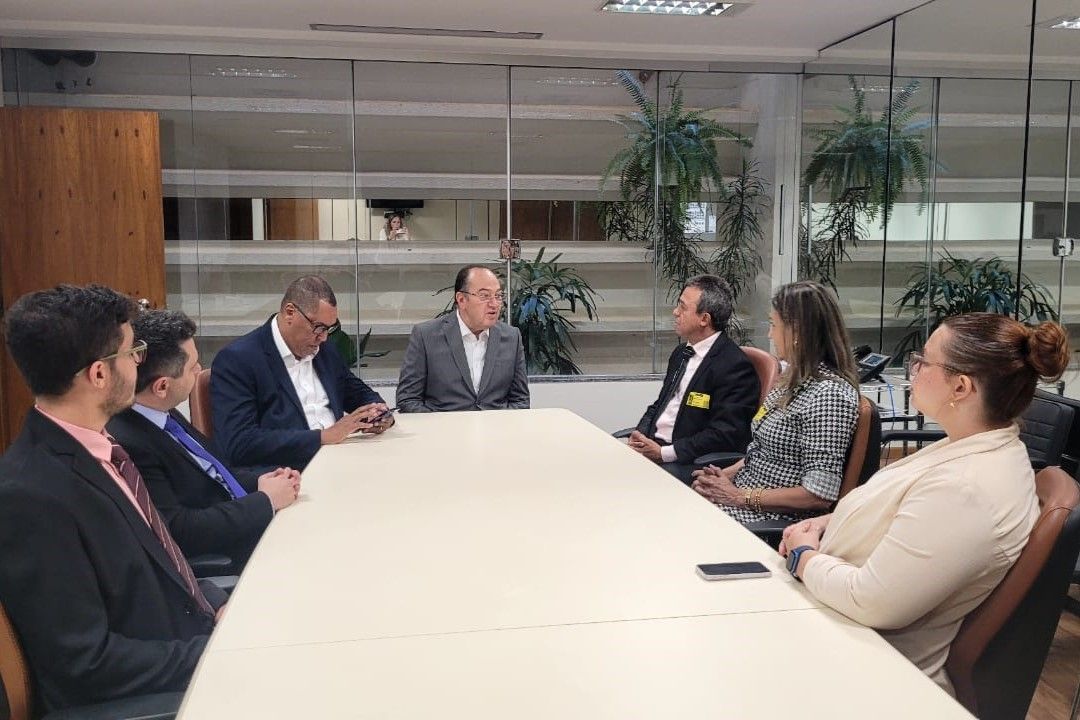 Reunião com representantes do partido Podemos