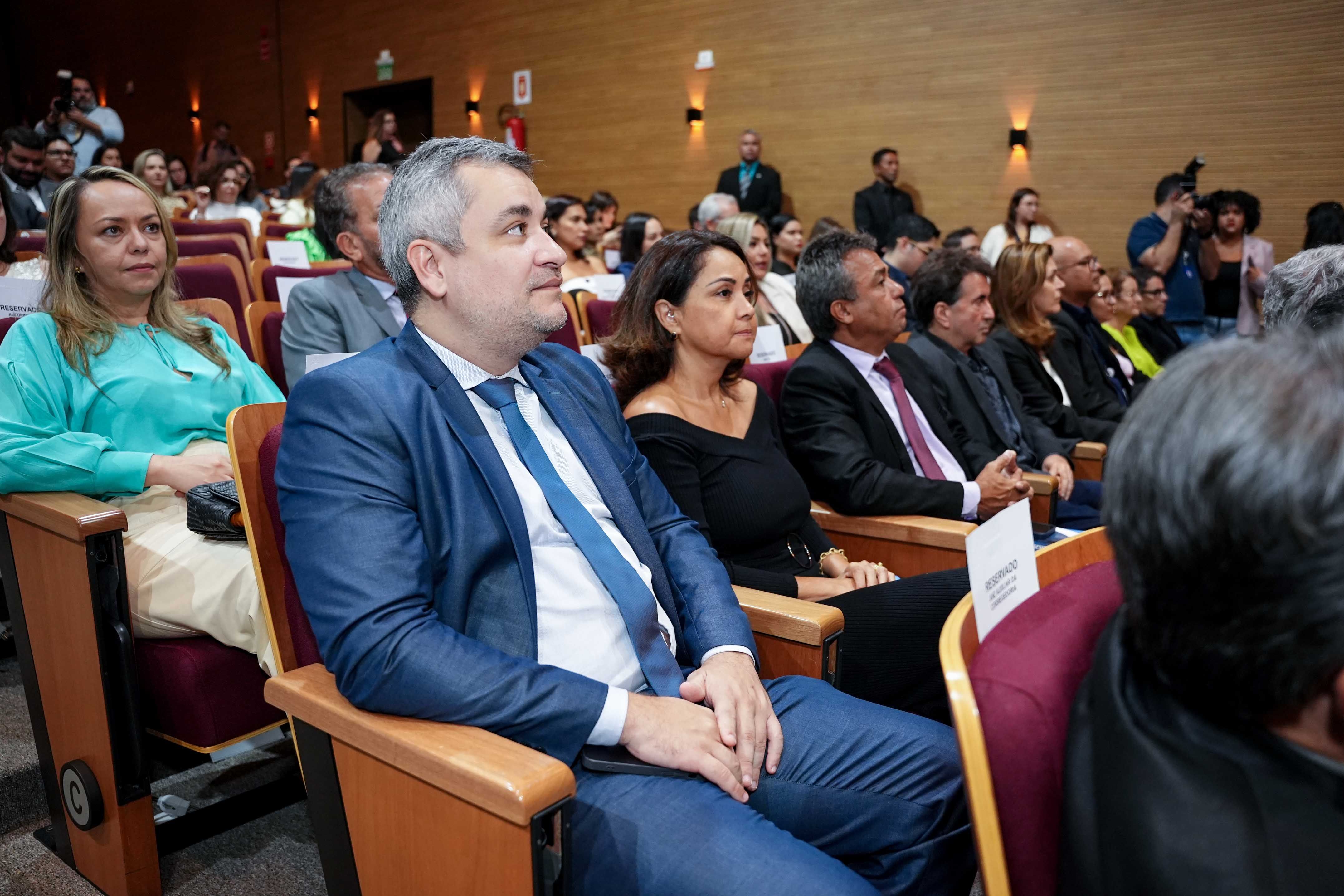 Defensores públicos Pedro Alexandre, Arassônia Figueiras e Kita Maciel também estiveram presentes no evento