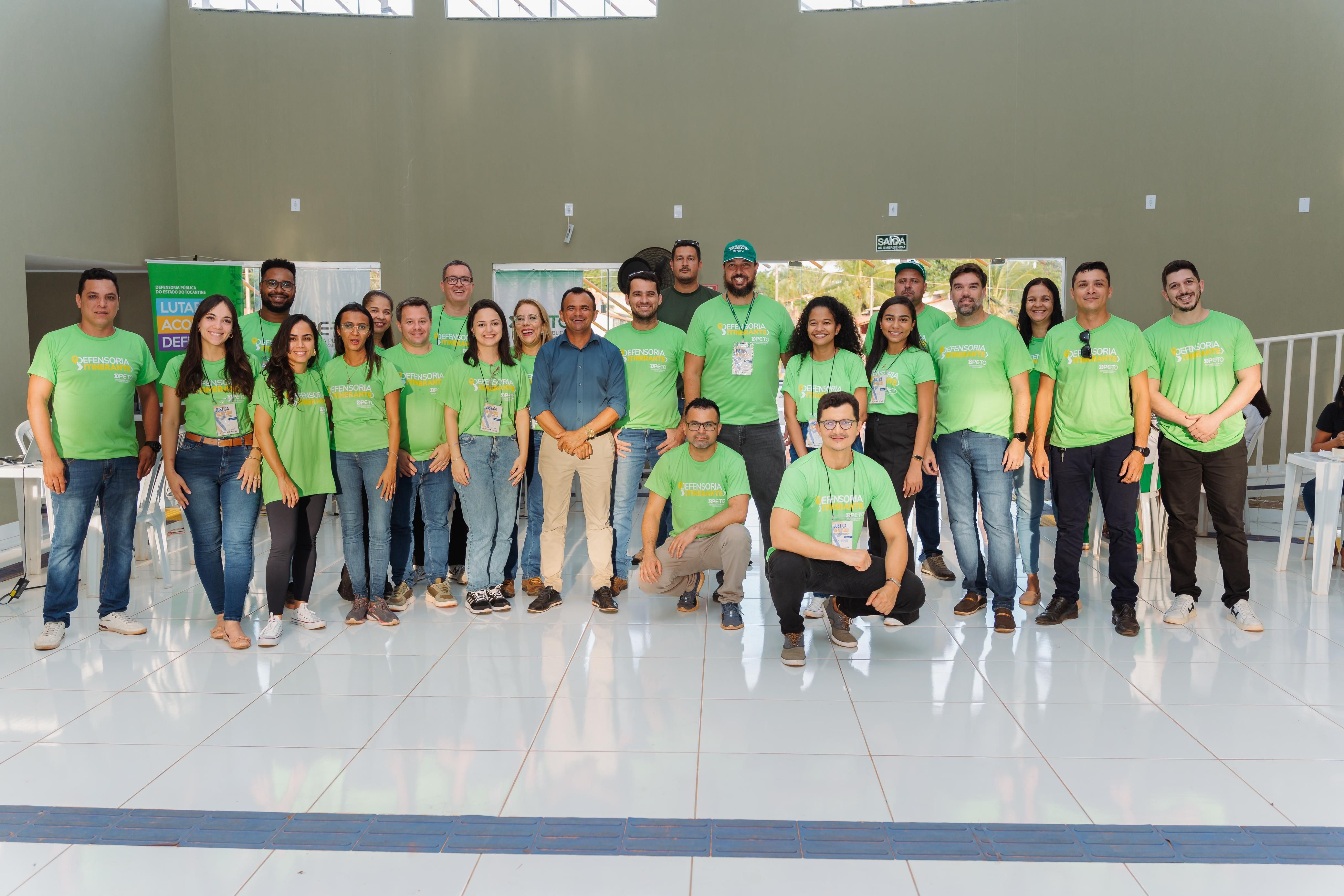 Equipe DPE-TO envolvida na ação em Mateiros: membras(os) e servidoras(es) engajados na missão de Lutar, Acolher e Defender quem mais precisa