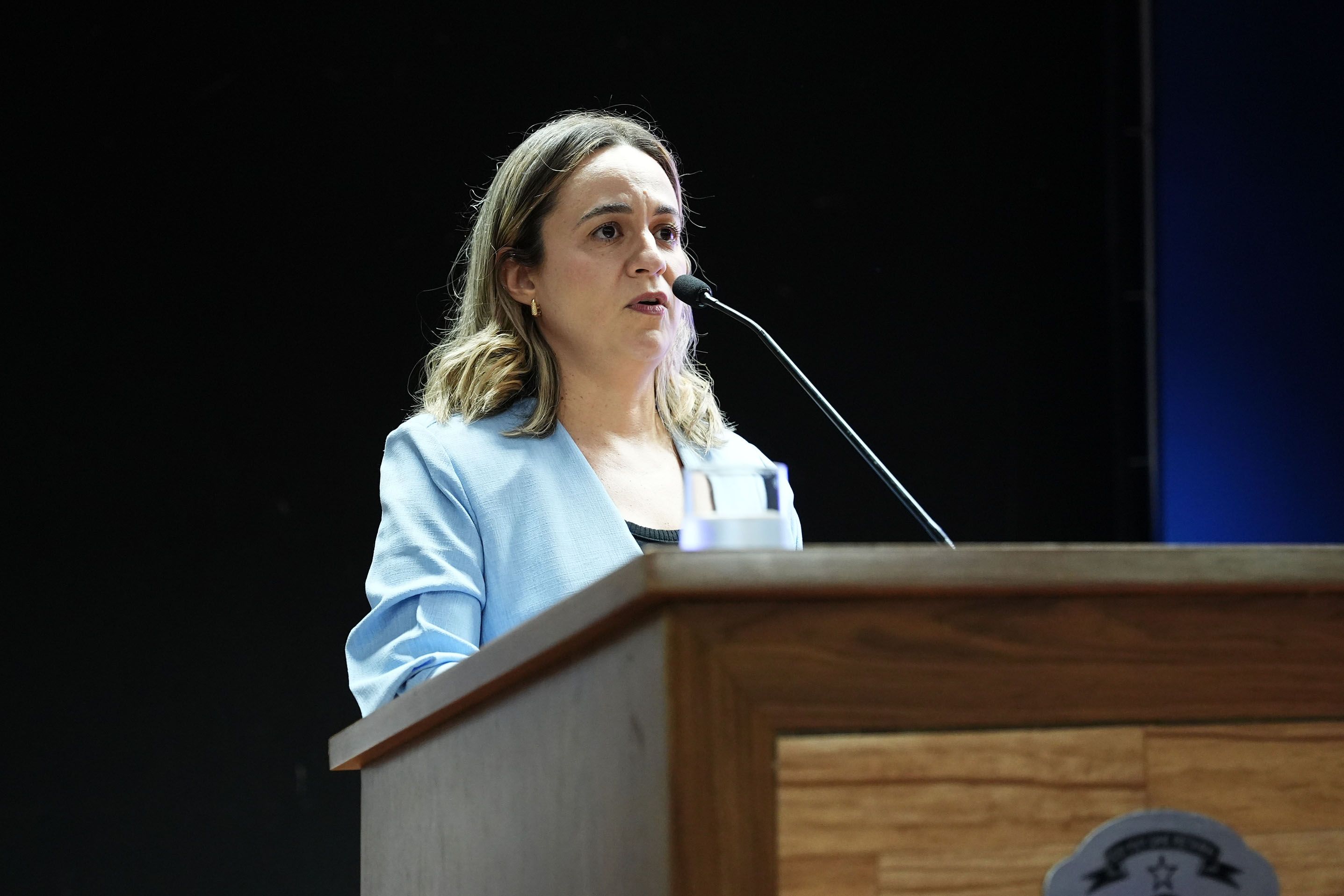 Coordenadora do Nudem fez uso da palavra durante o evento