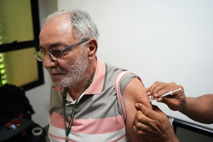 Foram ofertadas aos profissionais da Defensoria e às pessoas assistidas da Instituição, várias vacinas de rotina