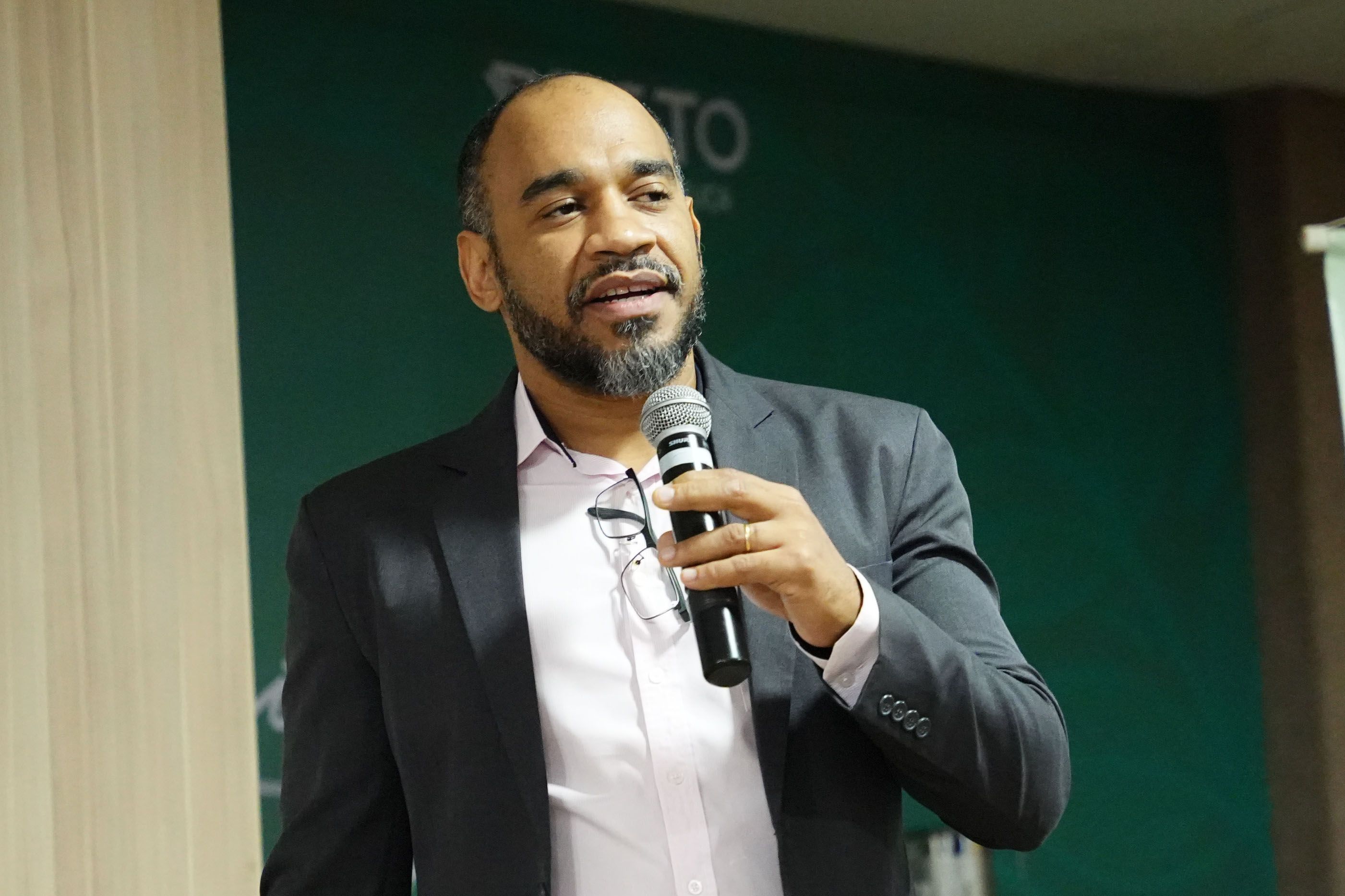 Leandro Ferreira afirmou que o Seminário trouxe evidência às discussões envolvendo políticas públicas relacionadas às questões étnico-raciais