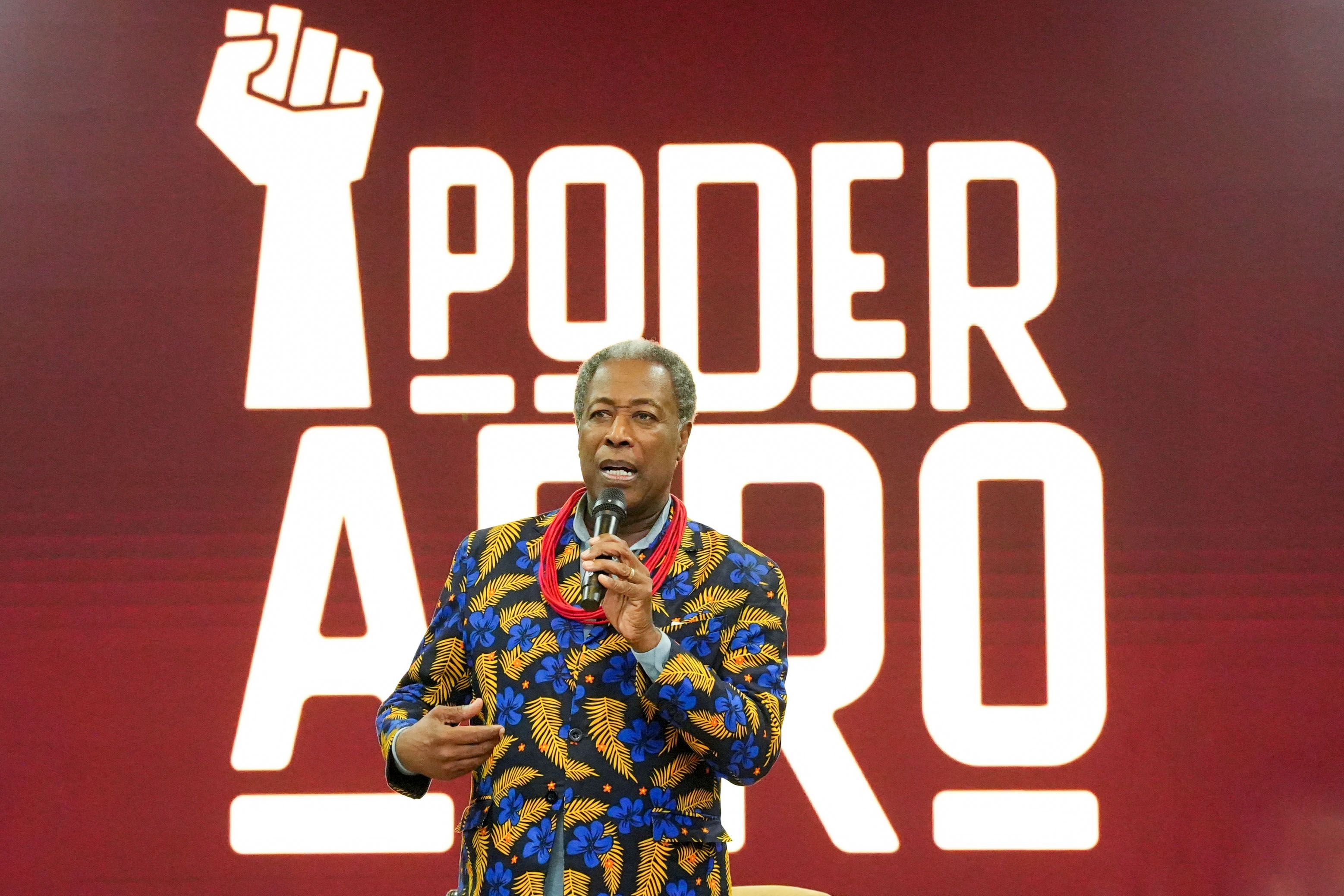 O evento foi aberto com um painel temático que teve como um dos debatedores o historiador, pesquisador e escritor Natanael dos Santos, referência brasileira no tema.