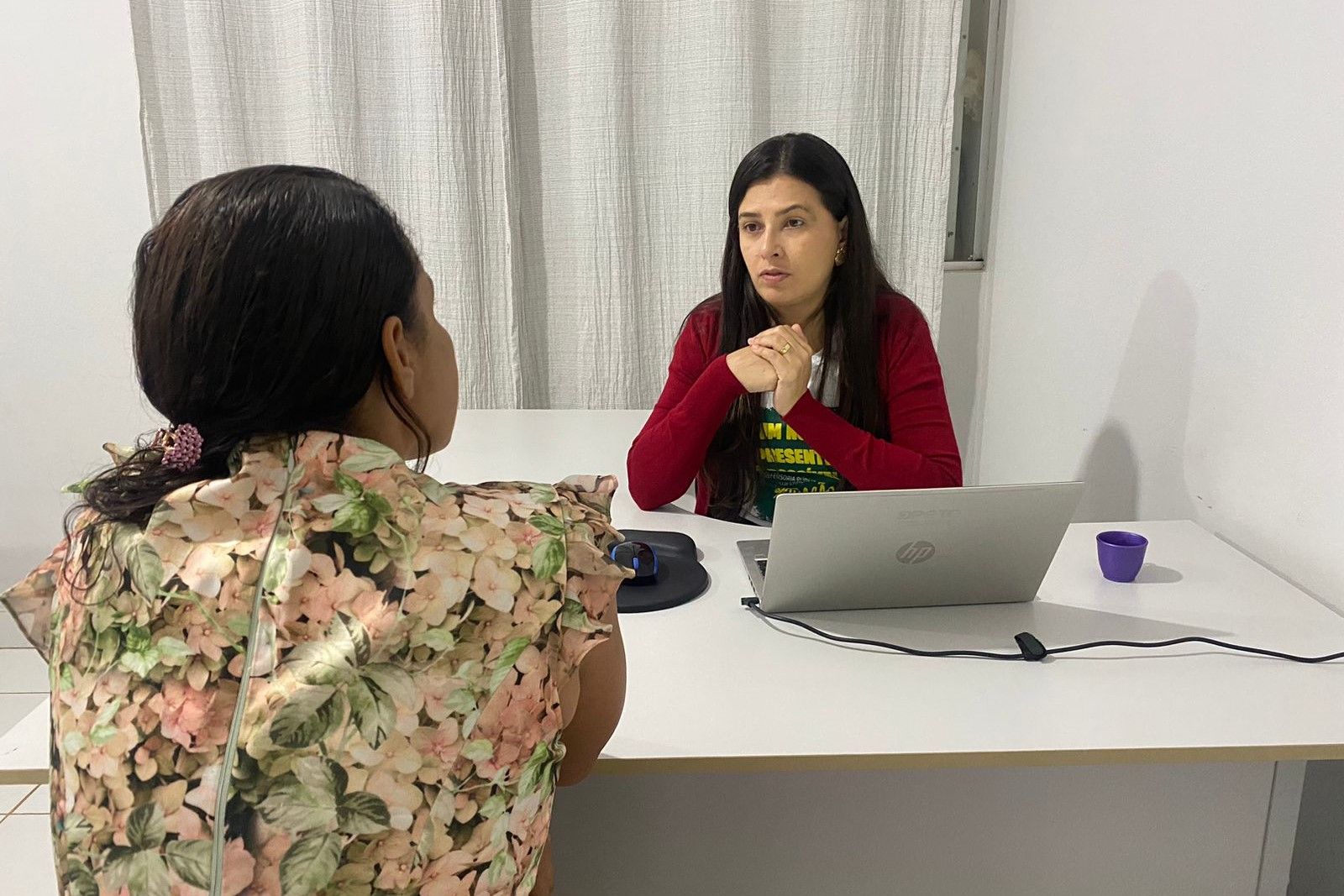 Defensora pública Jade Miranda integrou equipe de atendimento no itinerante
