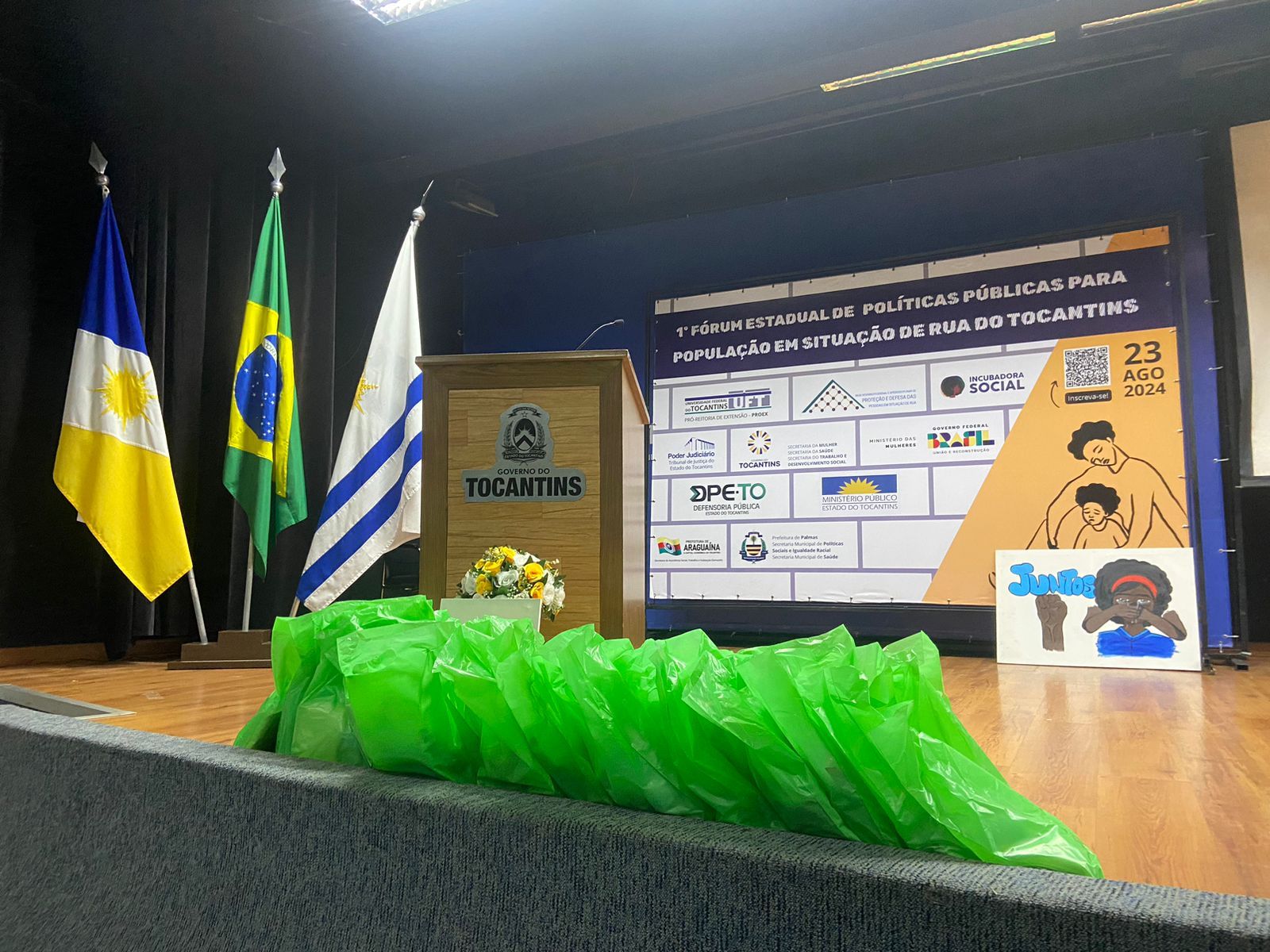 Na ocasião, foram doados kits de higiene pela ADPETO