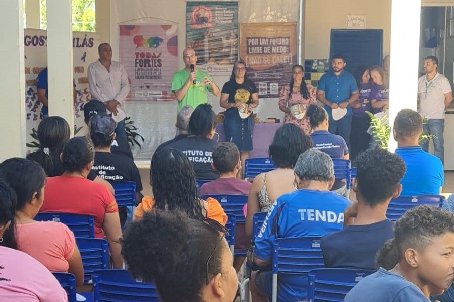 Escola Estadual José Domingos Carvalho Barbosa foi um dos pontos de atendimento