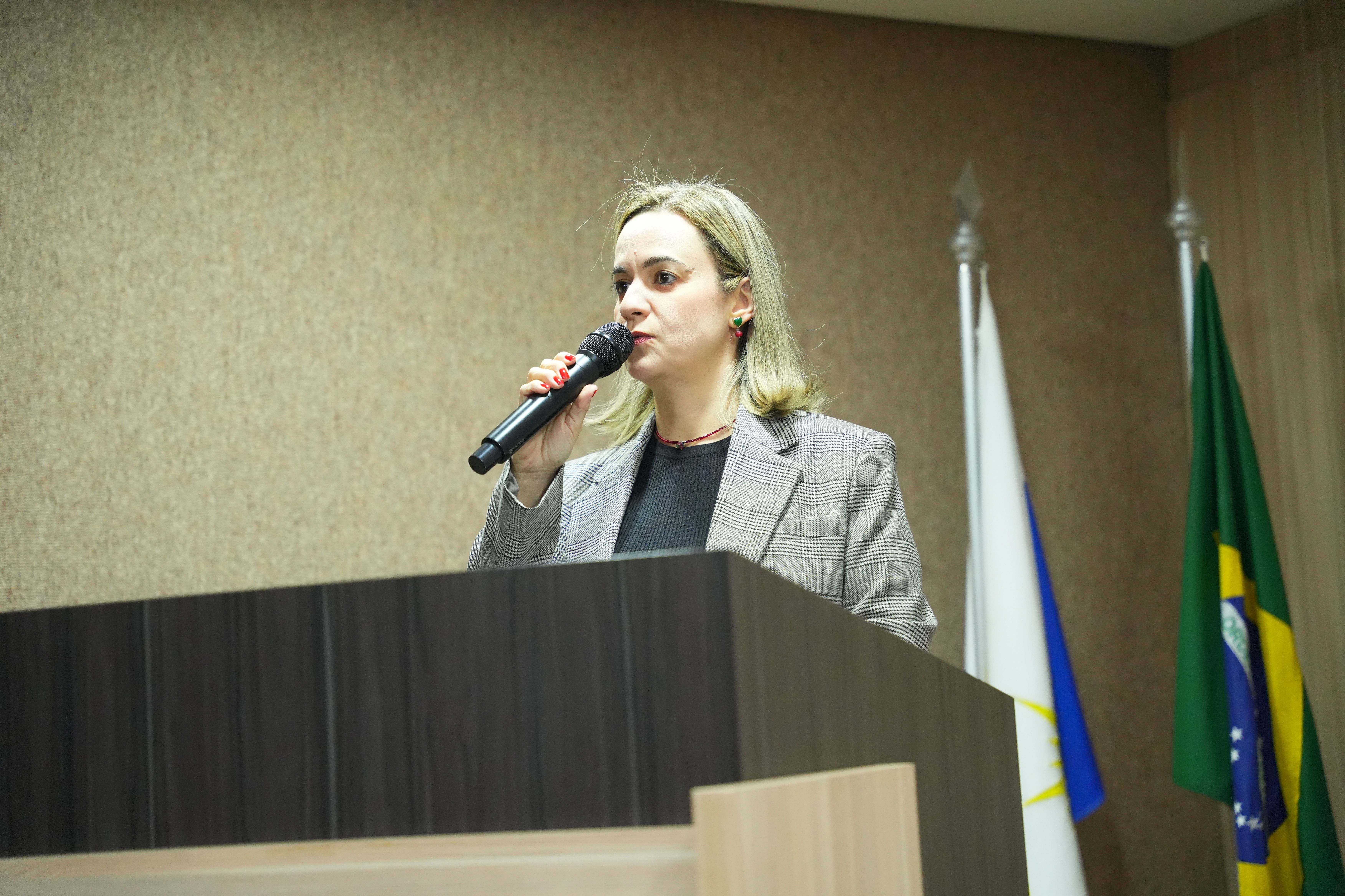 Pollyana Assunção destacou que, uma vez mais, o tema envolvendo a violência de gênero é tratado com muita seriedade no âmbito defensorial
