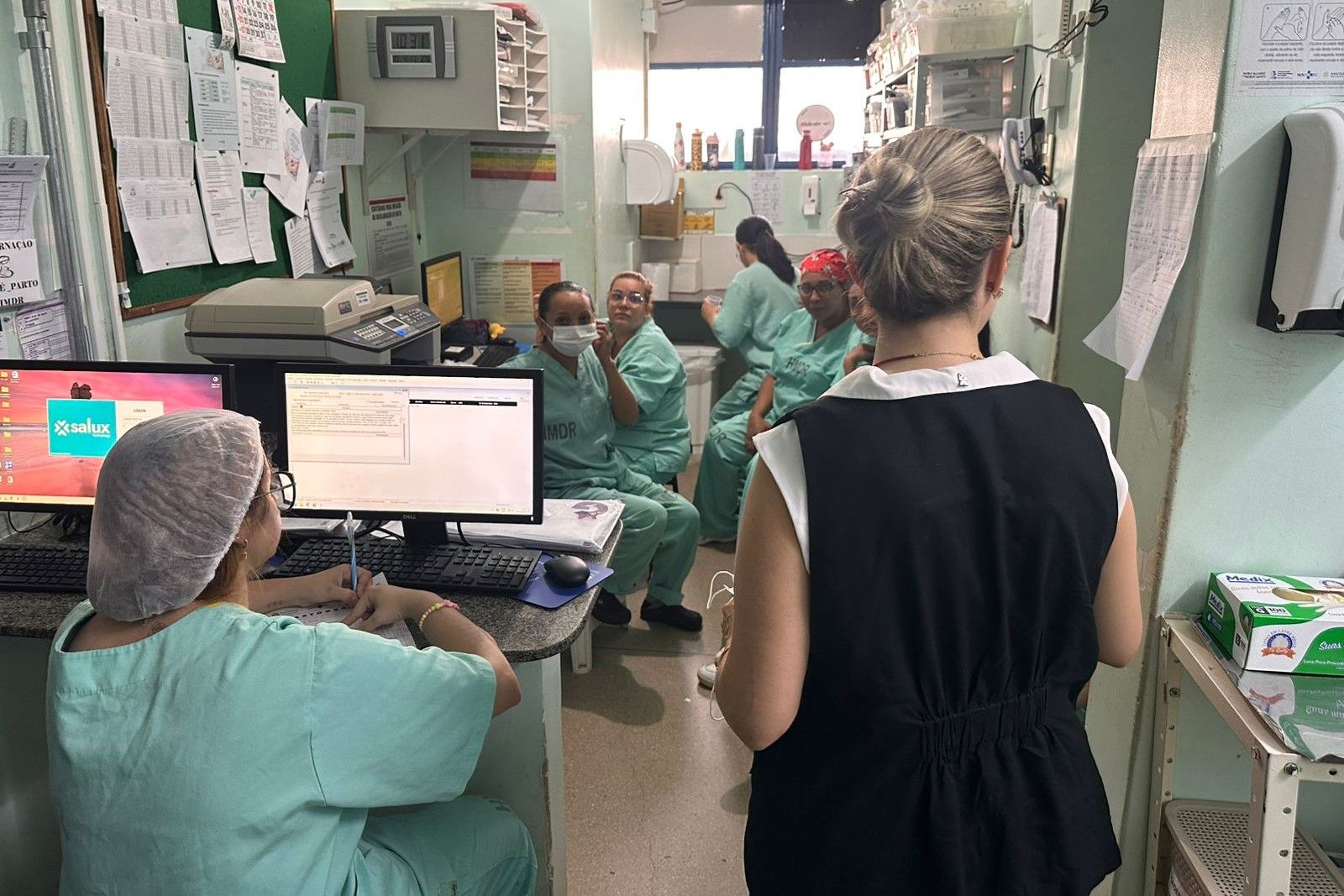 Durante as conversas também bordados temas como vulnerabilidades, aborto e entrega voluntária de recém-nascidos para adoção