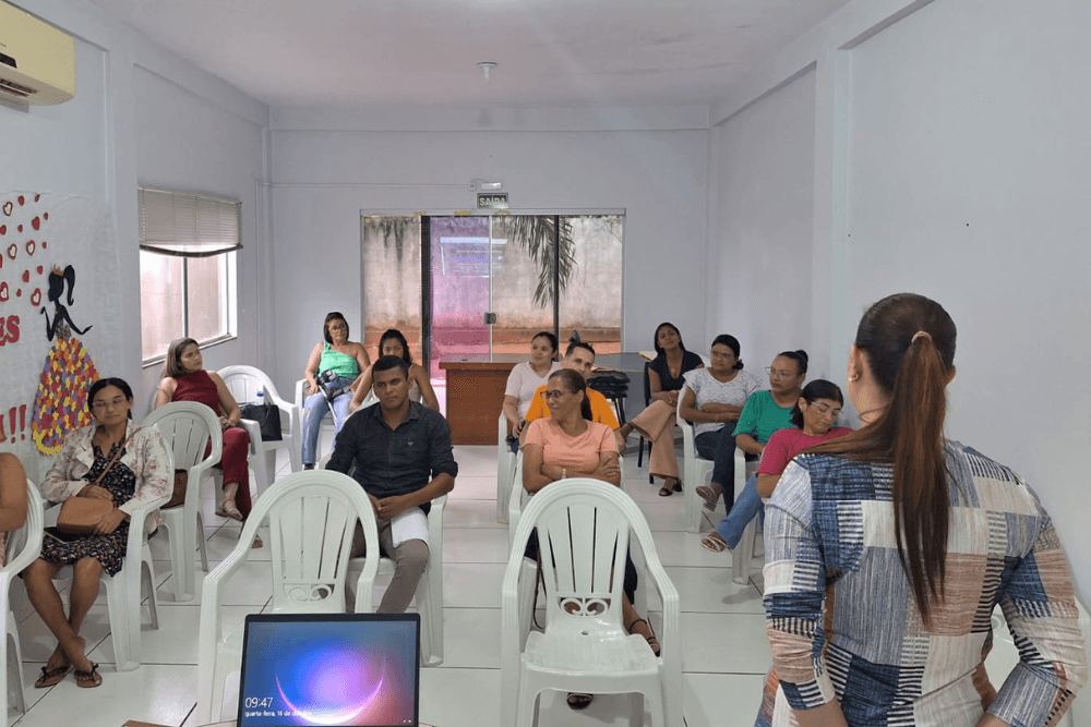 A palestra foi voltada para as pessoas que fazem parte da rede de proteção à criança e ao adolescente de Porto Nacional.