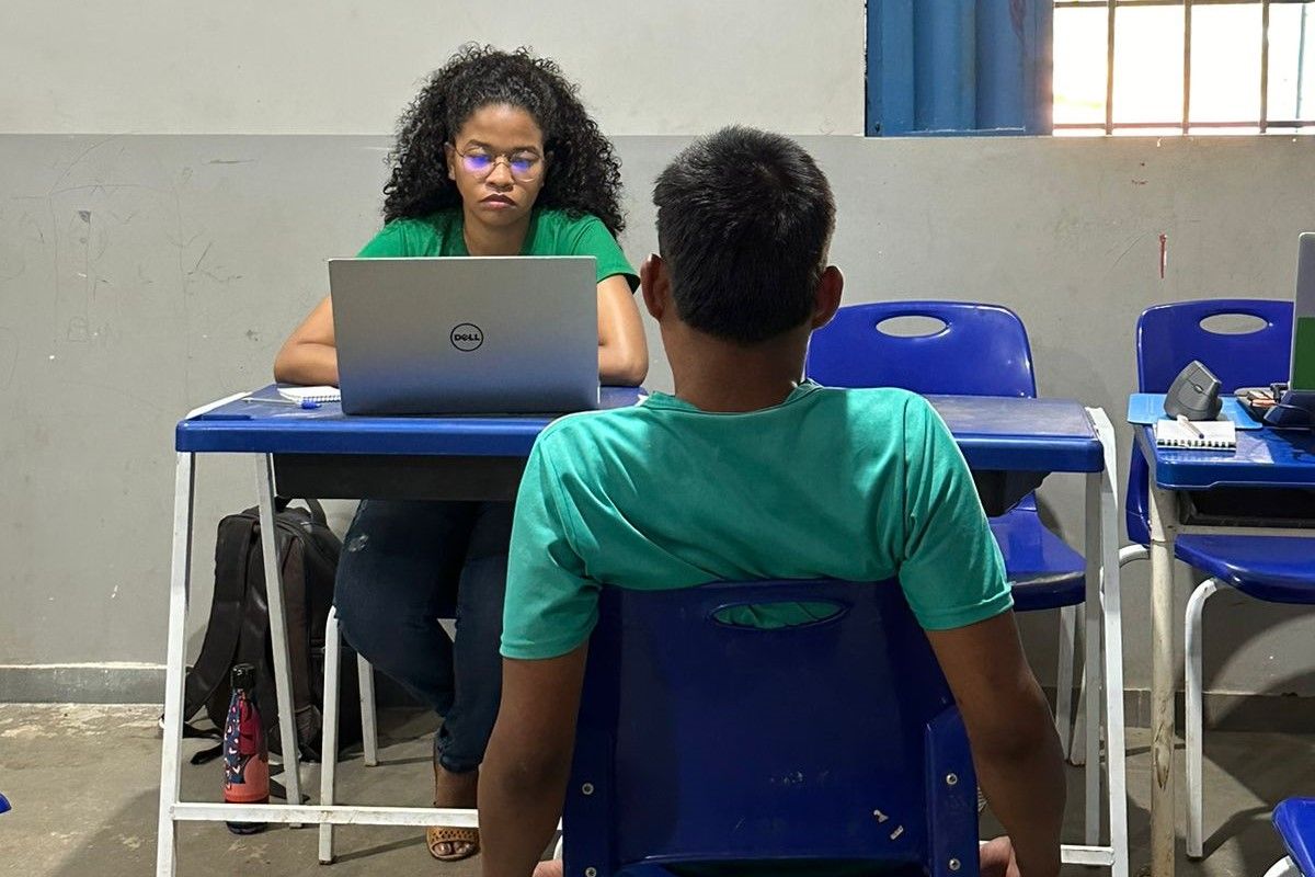 Assessora do Nucora Aline da Silva Sousa integra equipe de atendimento da DPE-TO