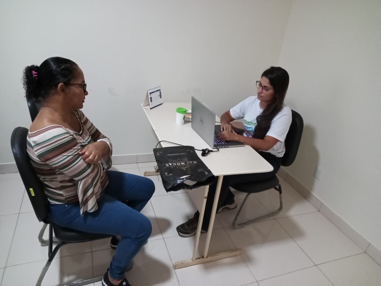 Assistida em atendimento na ação em Aurora do Tocantins