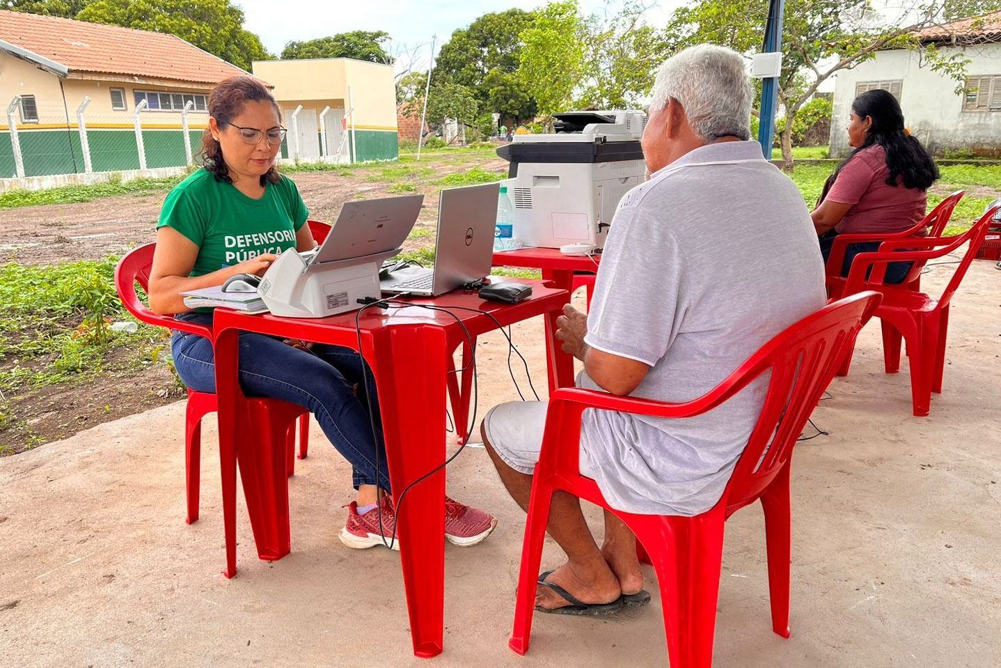 Na ação, foram atendidas pessoas com perfil de assistida da Instituição