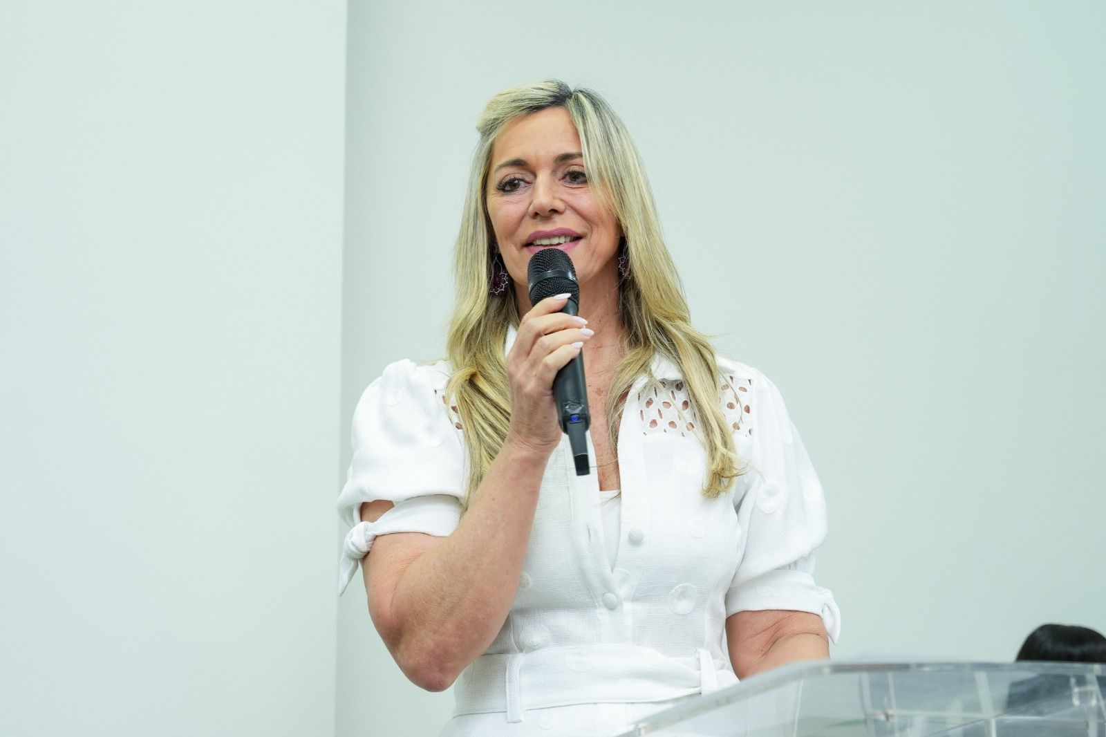 Estellamaris Postal expressou votos de sucesso para a nova diretoria.