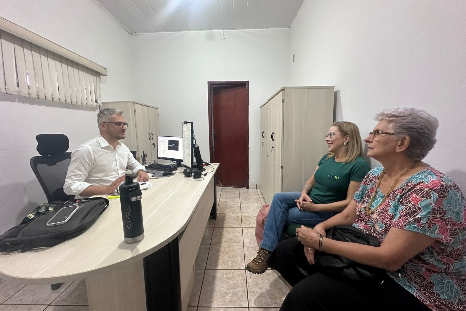 Reunião com o defensor público do Mato Grosso Robson Guimarães