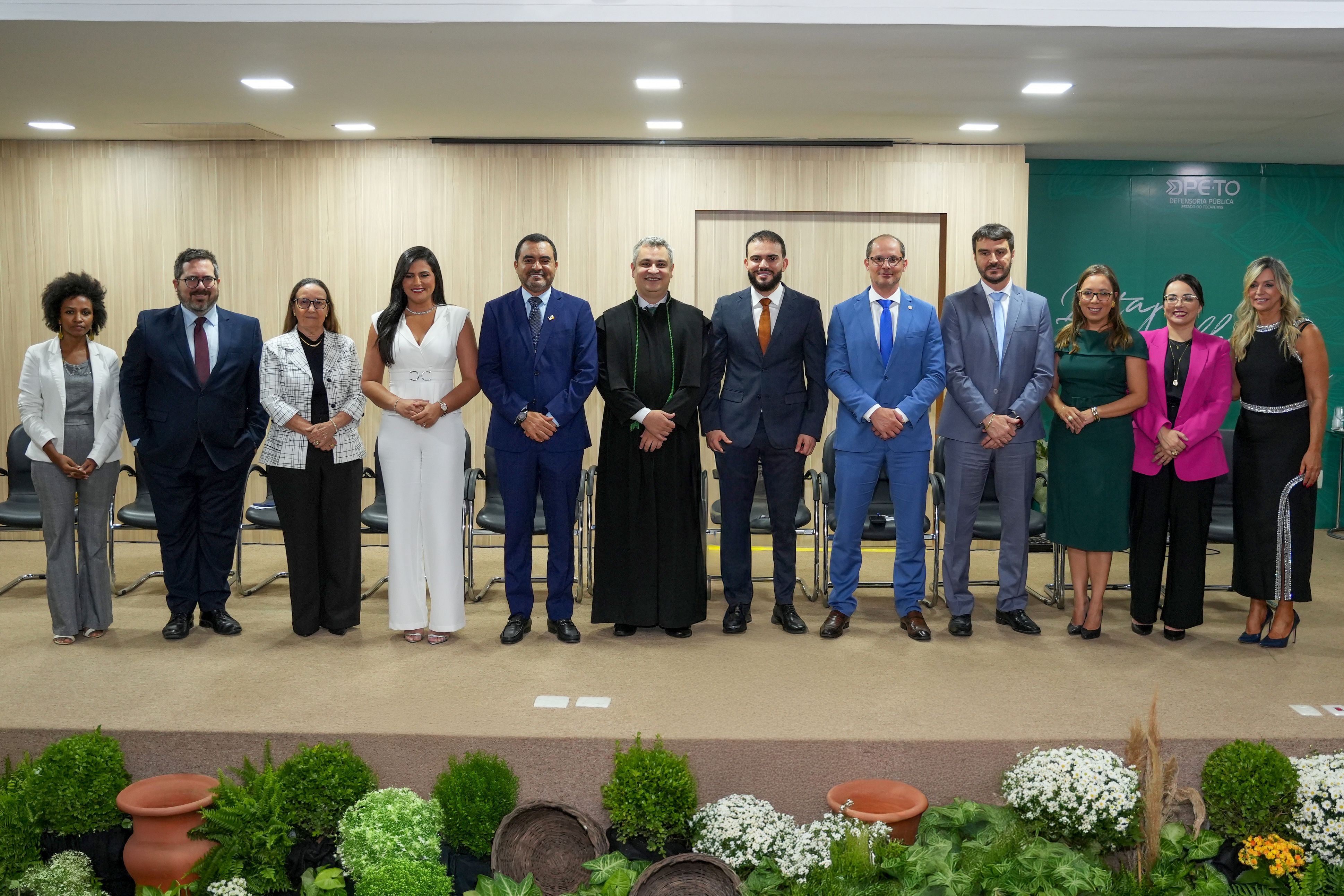 Dispositivo de autoridades da solenidade de posse