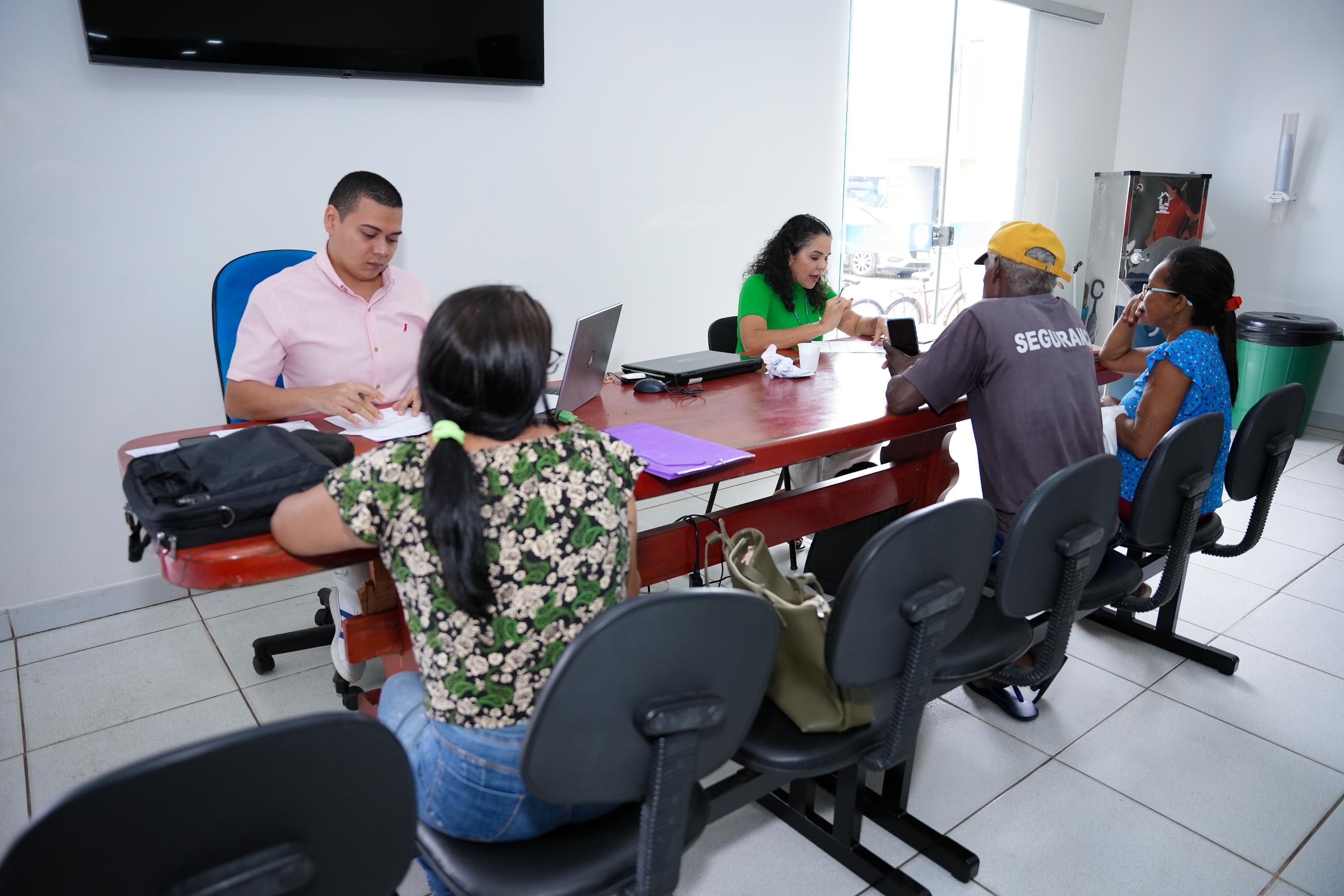 Servidores da DPE-TO de Araguatins também integram equipe de atendimento