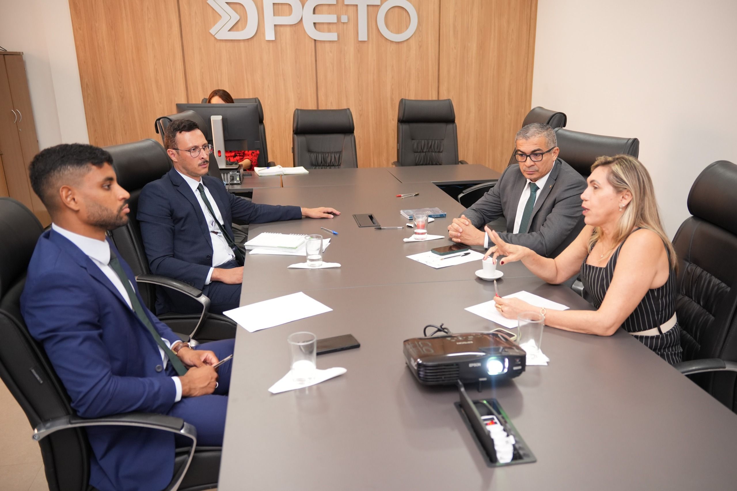 O curso teve início nessa terça-feira, 11, e segue até sexta-feira, 14