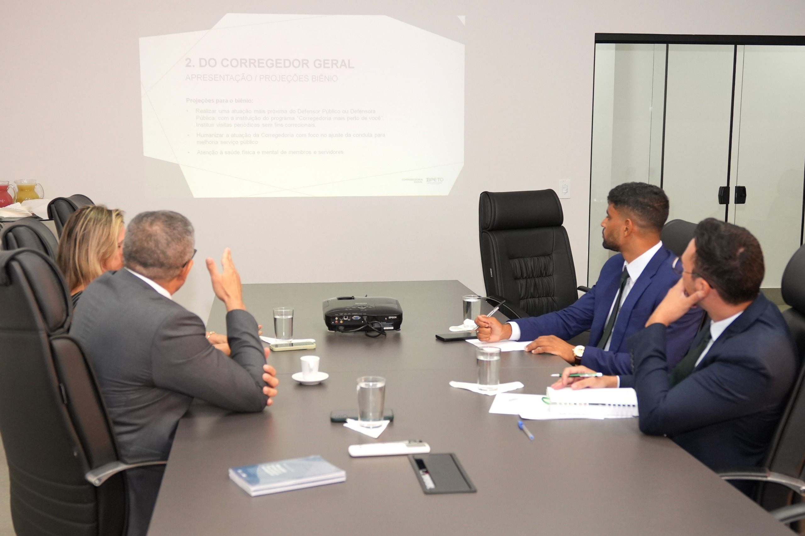 Apresentação da Corregedoria-Geral, com a participação do corregedor-geral Neuton Jardim dos Santos e da subcorregedora-geral Irisneide Ferreira dos Santos