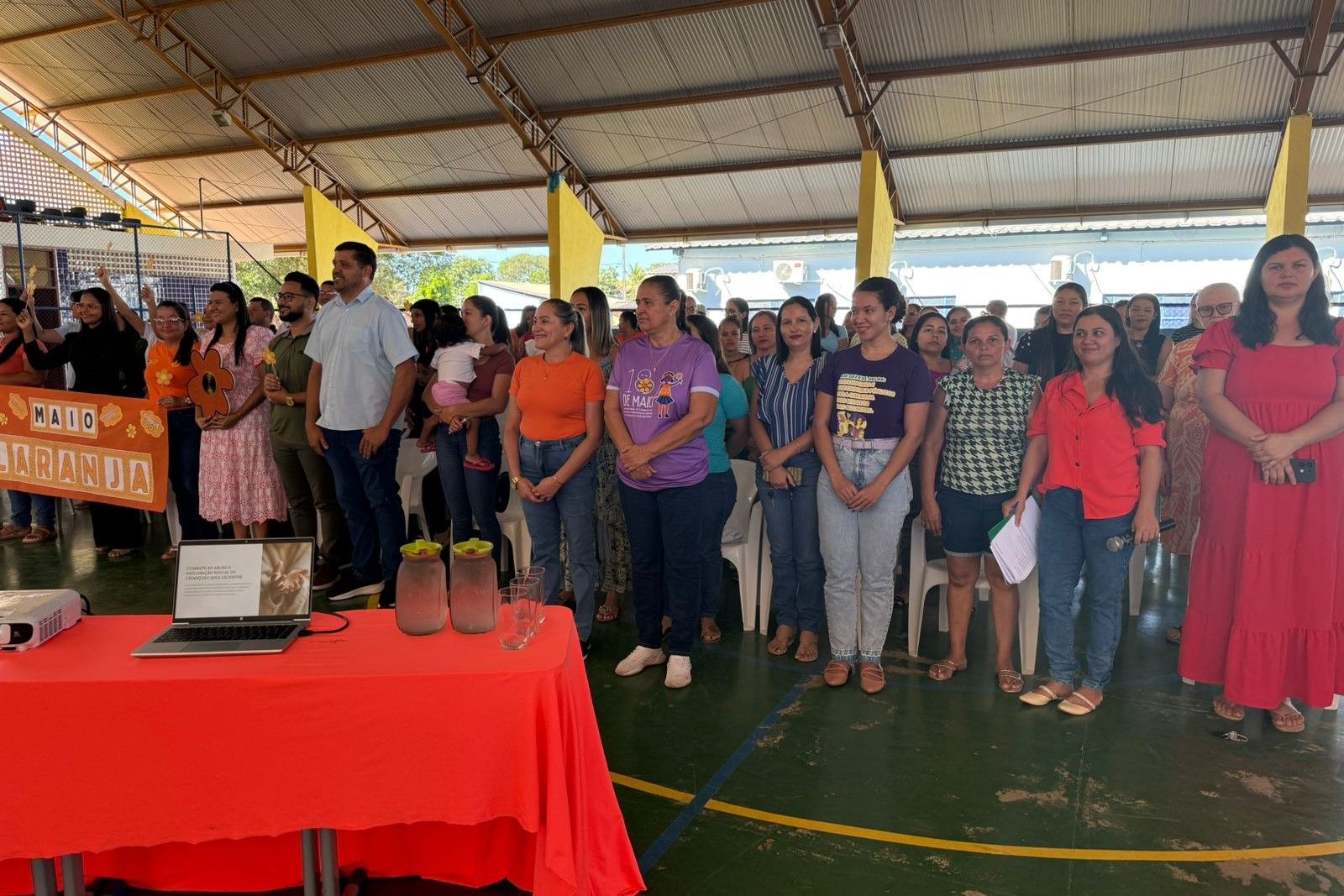 O encontro aconteceu no Centro Educacional Zeferino Pereira da Silva.