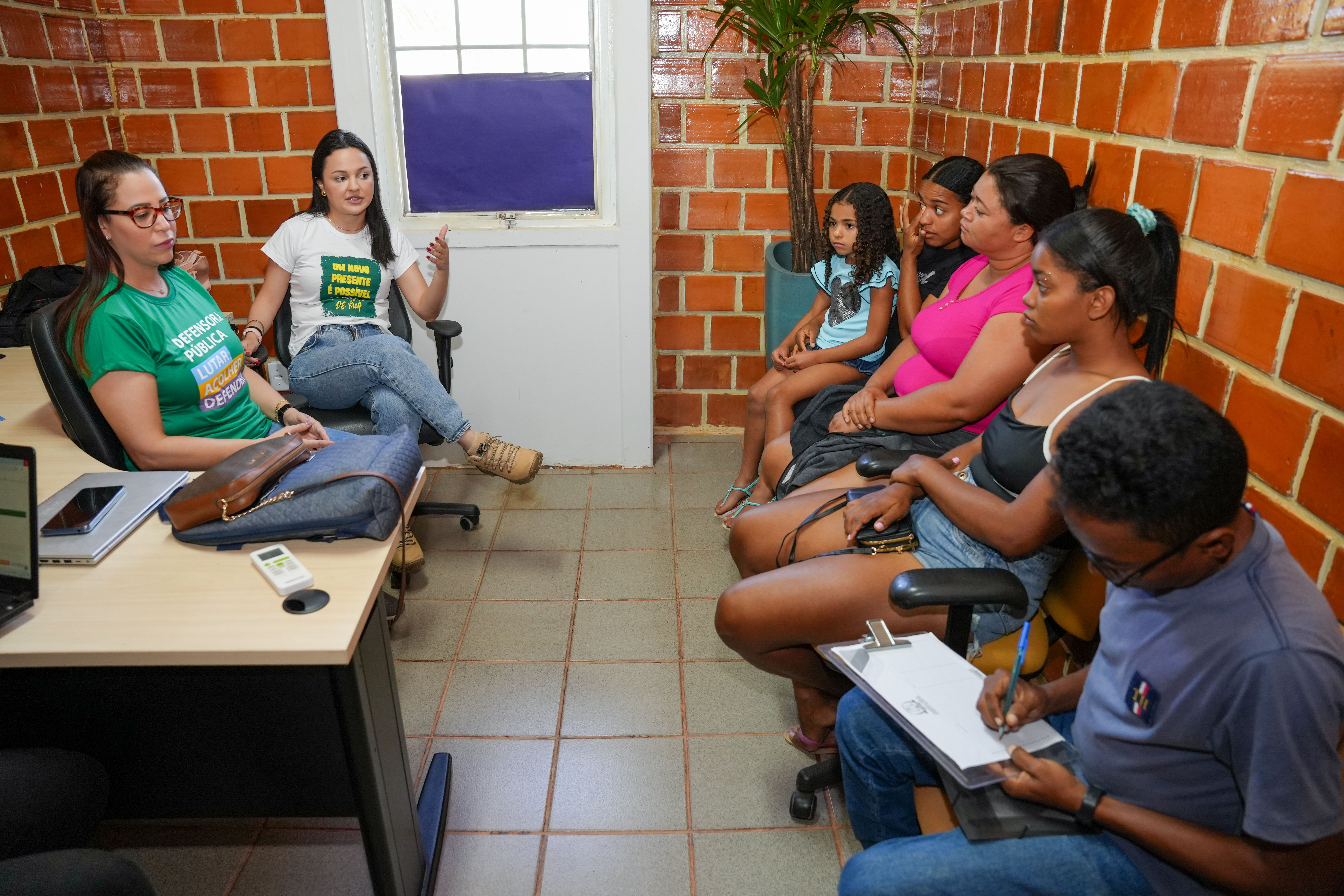 Atendimentos coletivos levantaram demandas na área da educação, saúde, transporte escolar e regularização fundiária.