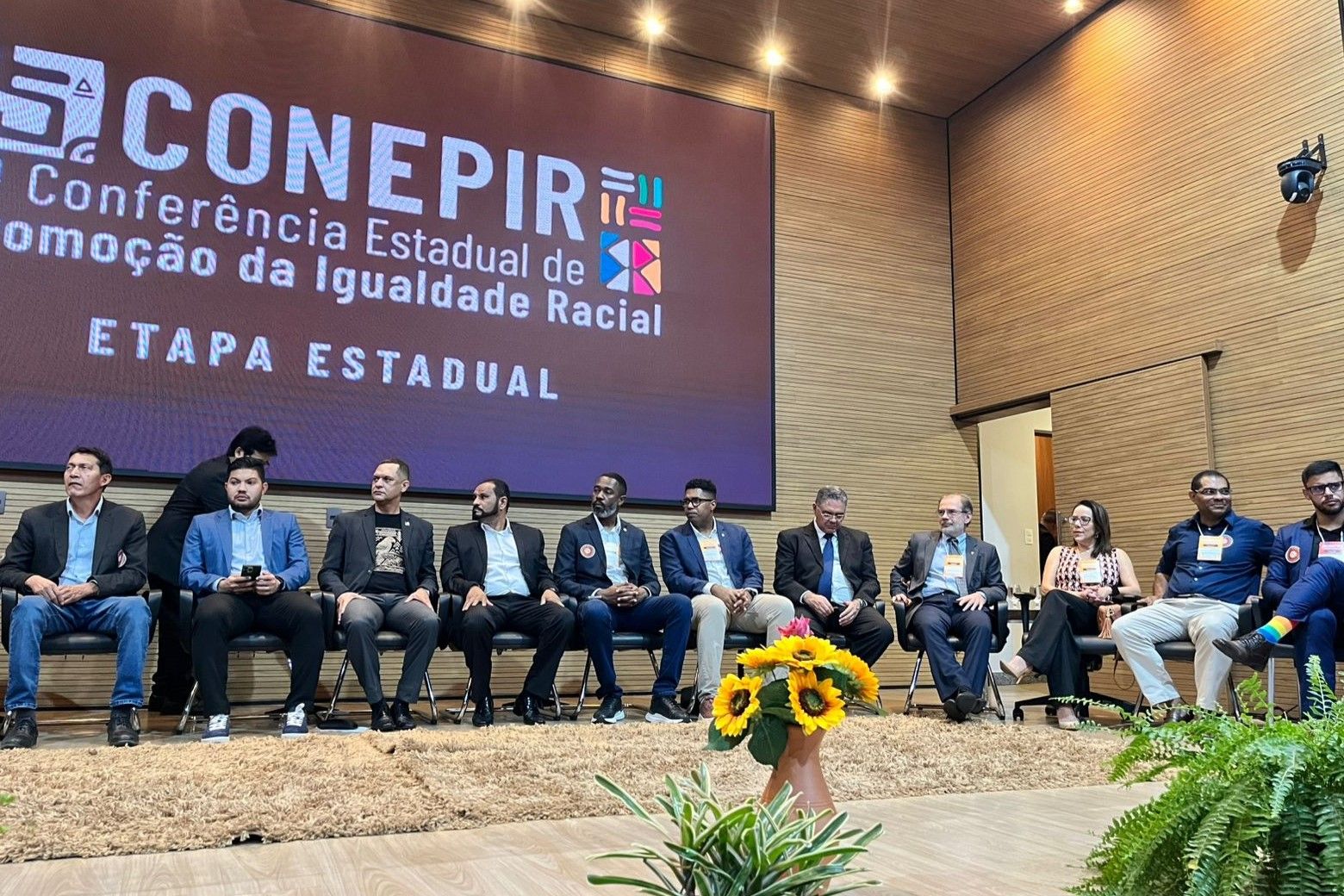 A coordenadora do Núcleo Especializado de Questões Étnicas e Combate ao Racismo da DPE-TO, Letícia Amorim, representou a instituição no evento