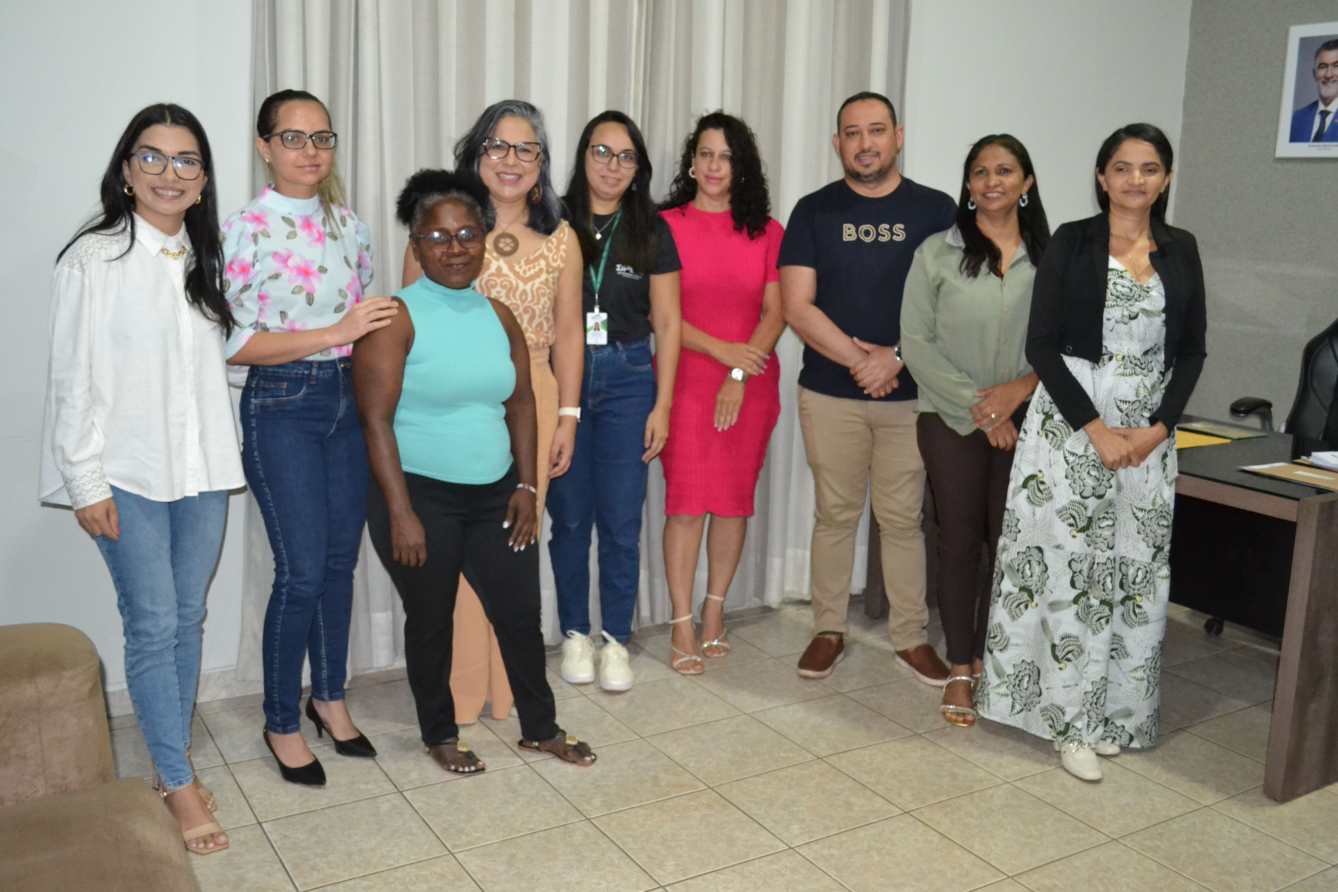 Equipe que integrou reunião preparatória realizada ontem em Augustinópolis (TO)