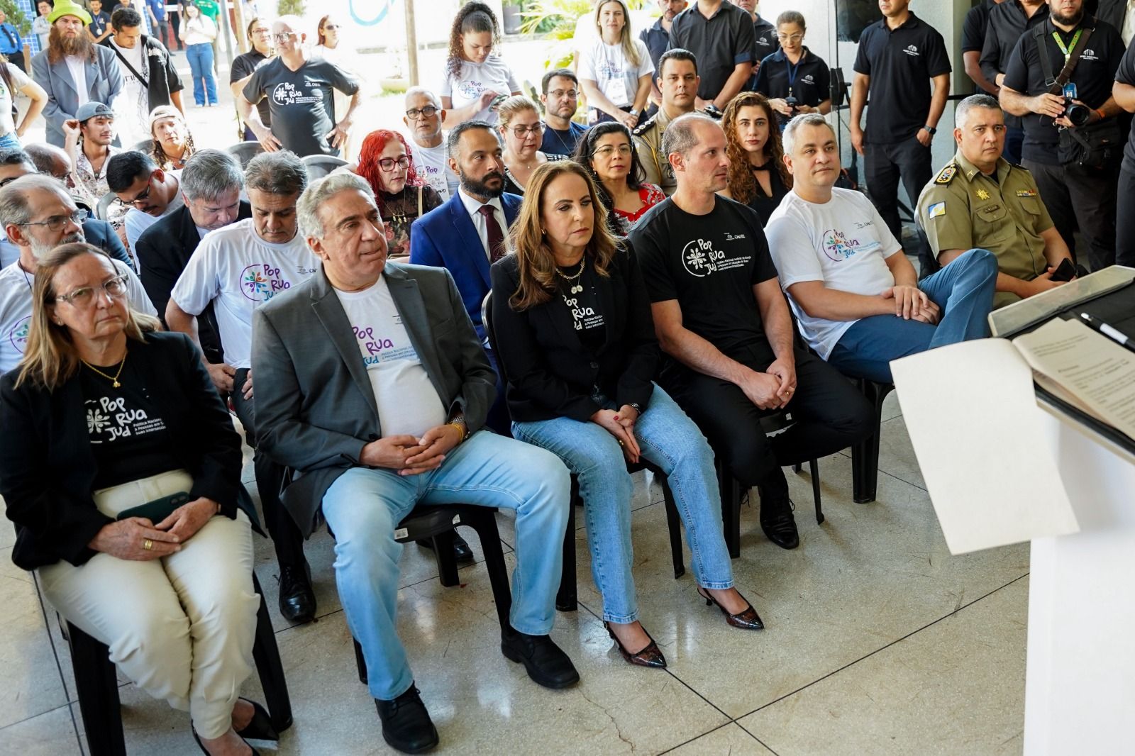 O defensor público-geral Pedro Alexandre Conceição Aires Gonçalves e demais autoridades participaram da abertura do evento.