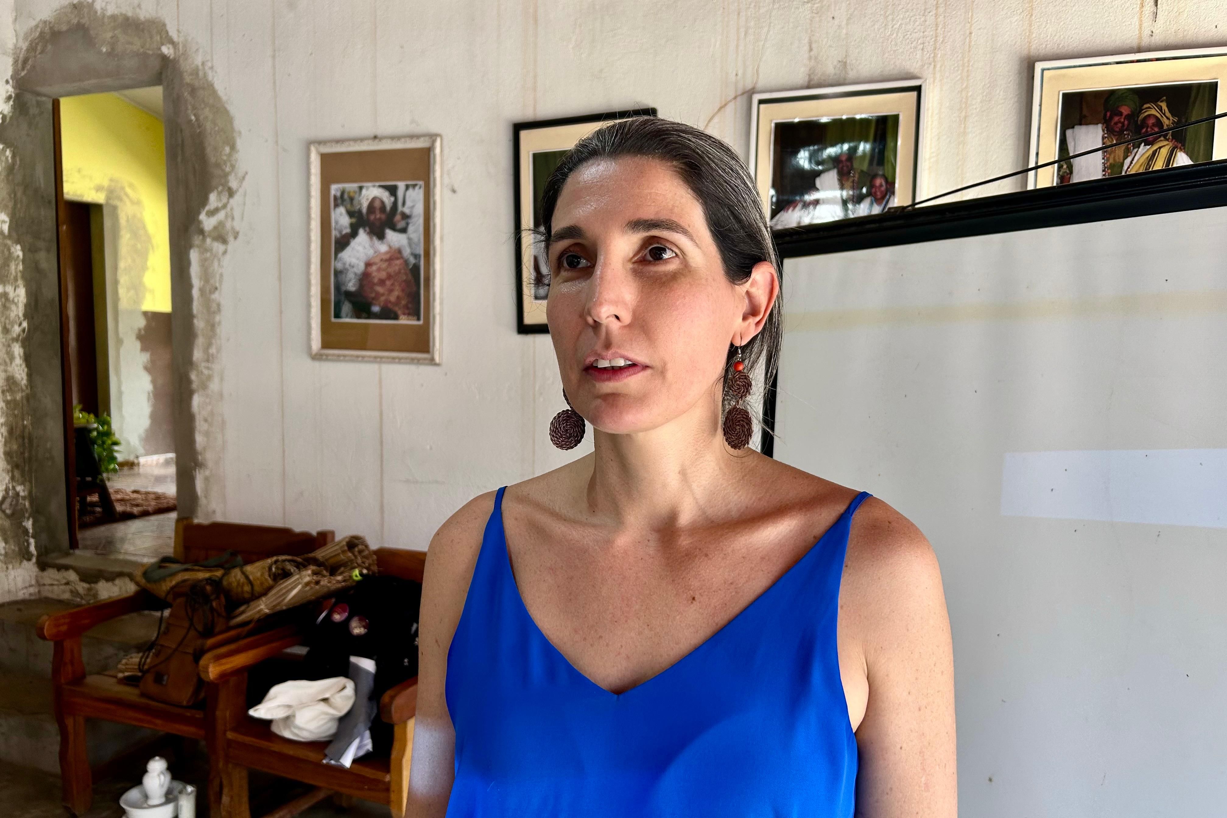 A defensora pública Elydia Leda Barros Monteiro ministrou módulos dentro do curso.