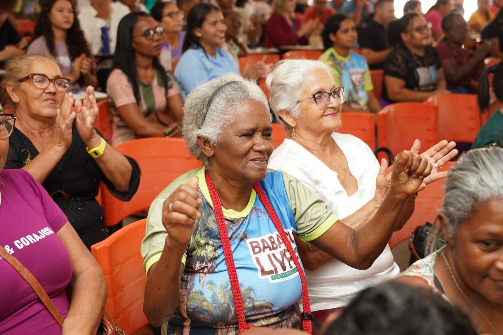 A abertura dos atendimentos reuniu mais de 150 quebradeiras de coco babaçu de territórios do Tocantins