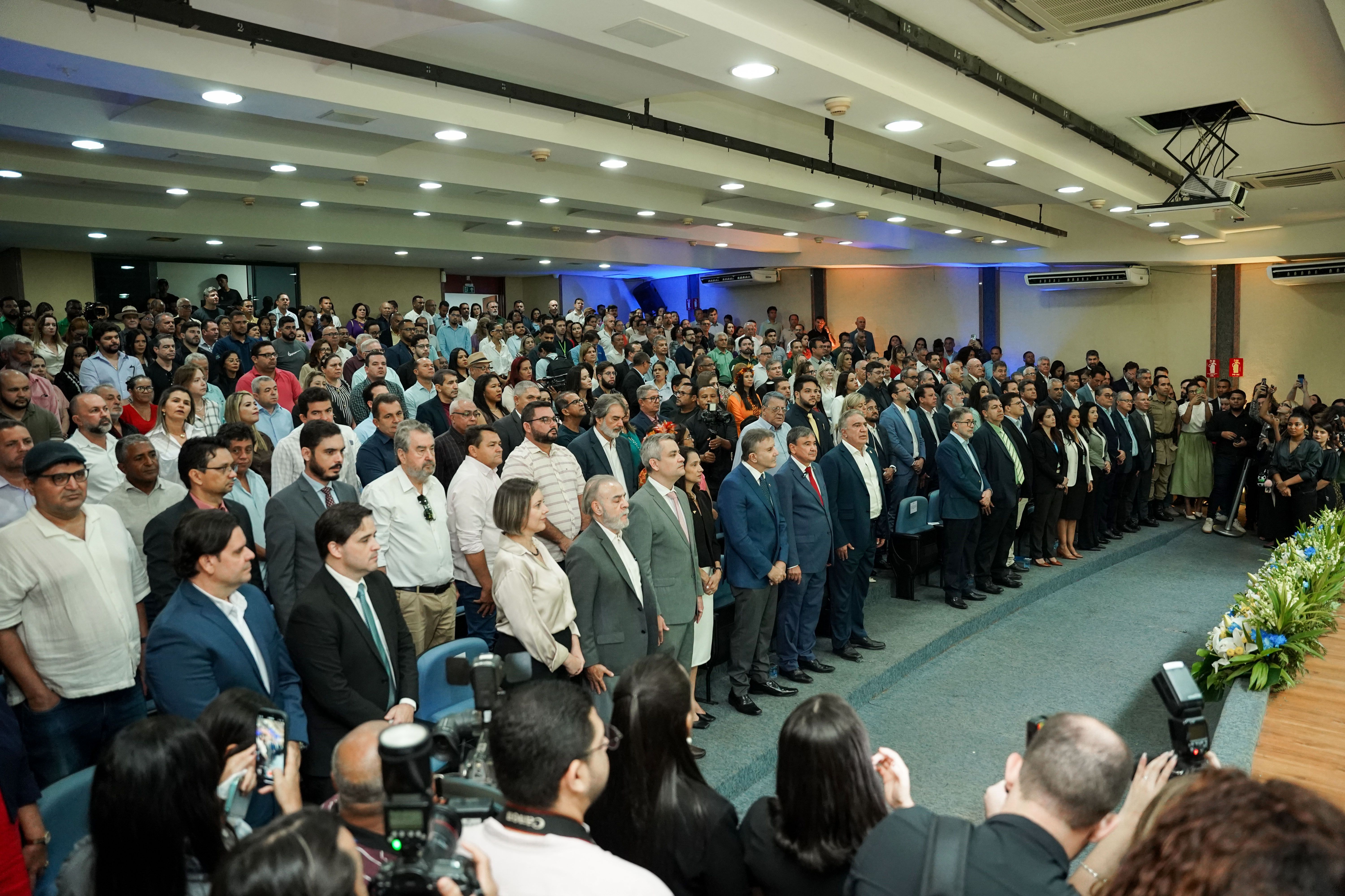 A solenidade foi realizada no auditório do Palácio Araguaia José Wilson Siqueira Campos, em Palmas