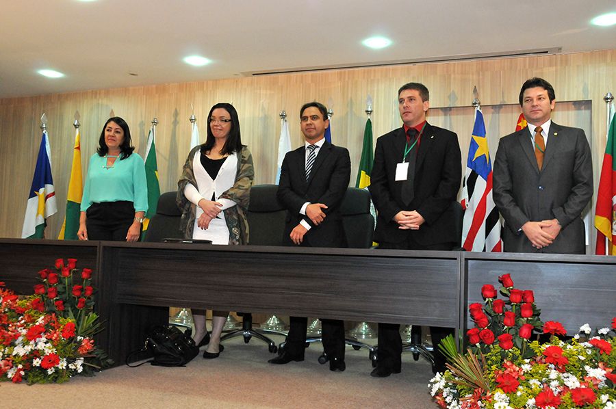 Corregedora geralem exercício, Maria de Lourdes, Presidente da ENADEP,  Patrícia Kettermann, defensor geral, Marlon Amorim, defensor e presidente da ADPTO, Fábio Monteiro e defensor público Fernando Campelo Martello