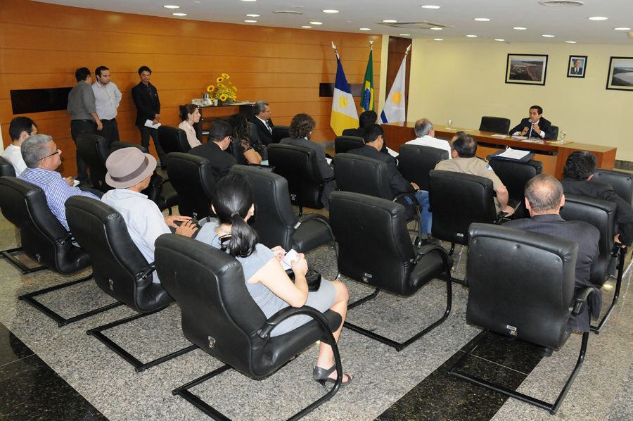 Defensora pública Elydia Leda Barros durante instalação do Conselho Superior de Segurança Pública.