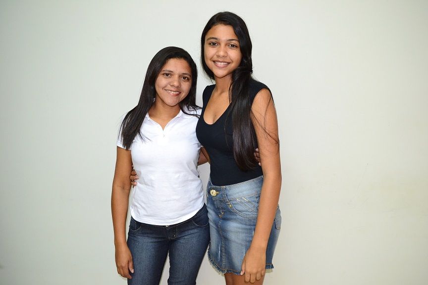 Oscalone com a filha.