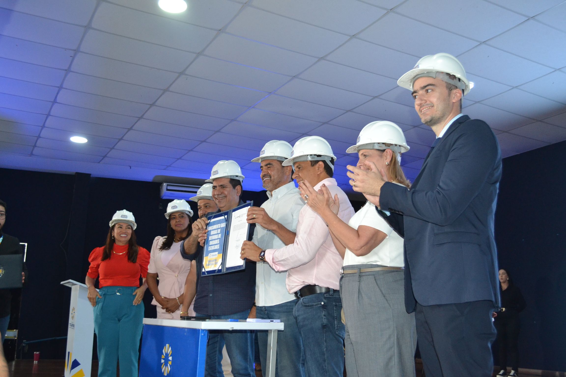 Solenidade de entrega de premiações de programas educacionais