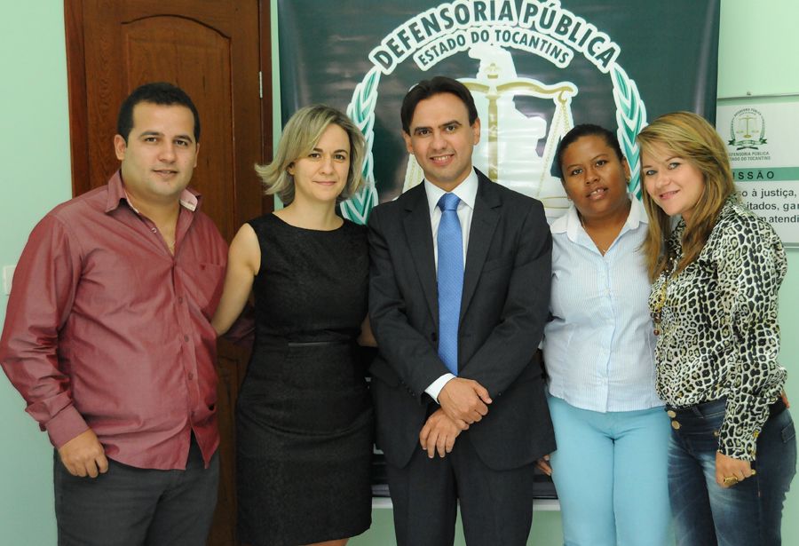 Defensor público, Marlon Amorim, com os servidores Enivânia Pereira, Marco Aurélio Gomes e Ana Paula Rodrigues, e defensora Pollyana Lopes