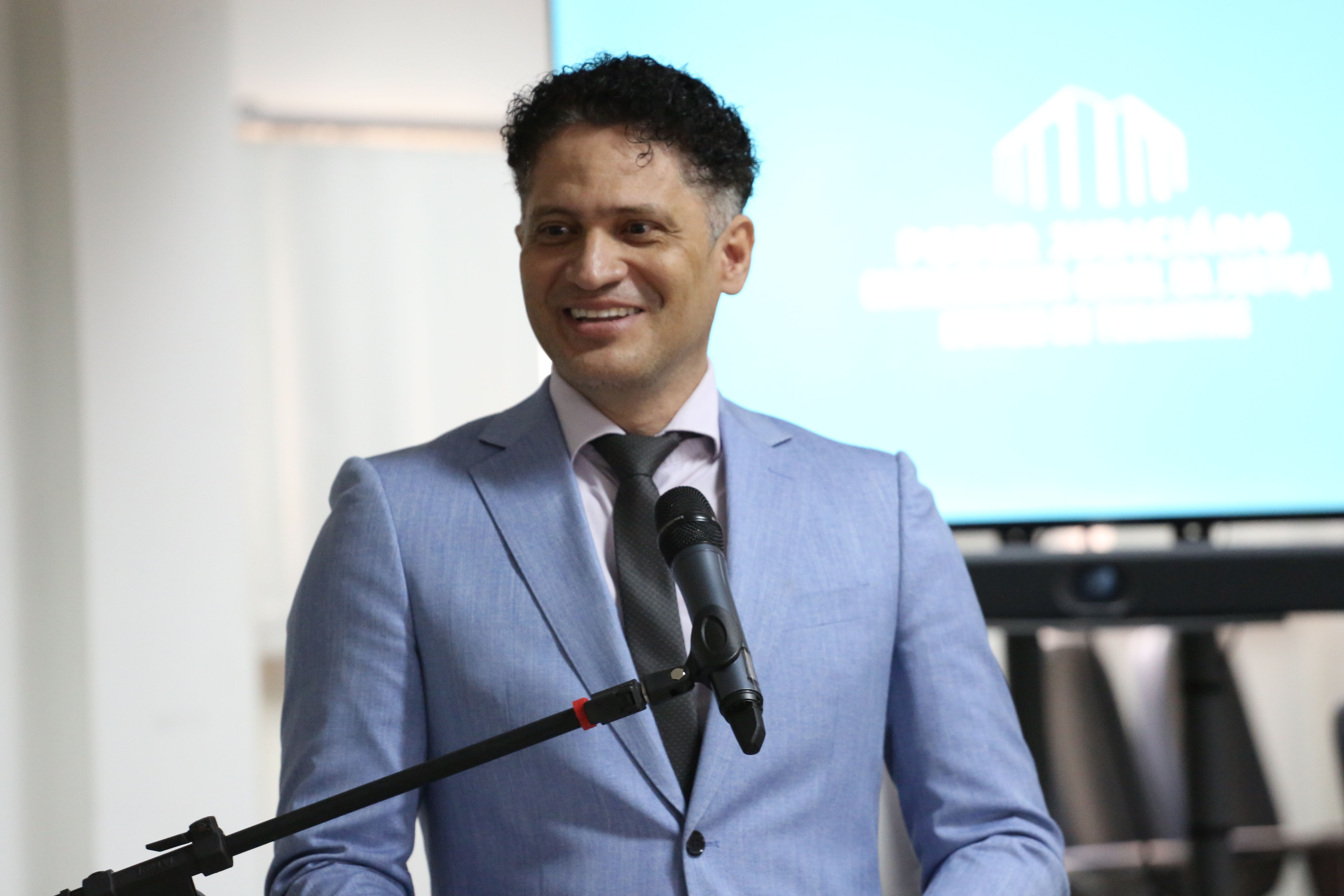 Diretor do Núcleo Regional da DPE-TO de Guaraí, defensor público Evandro Soares presente na abertura das atividades
