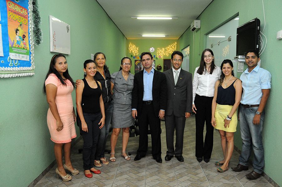 Defensor público geral, Marlon Amorim, defensor Leonardo Coelho, defensoras Michele Vanessa, Teresa de Maria e servidores da Defensoria de Pedro Afonso