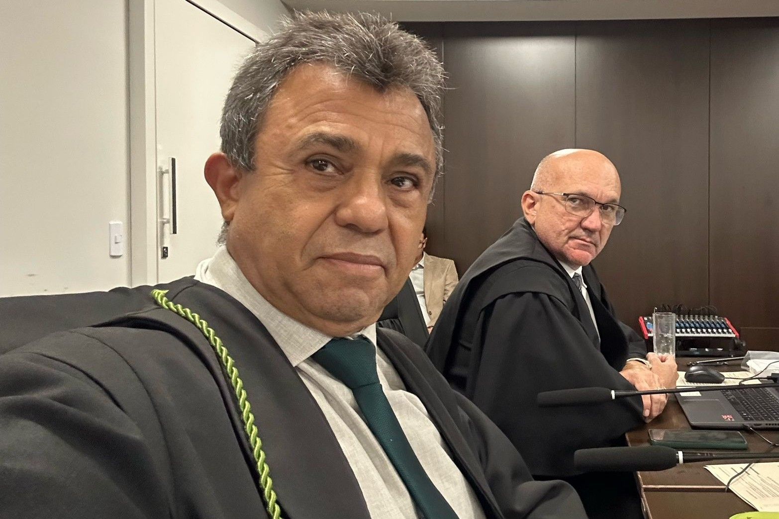 Kita Maciel (E) que atuou no Juri em conjunto com o defensor público Magnus Kelly
