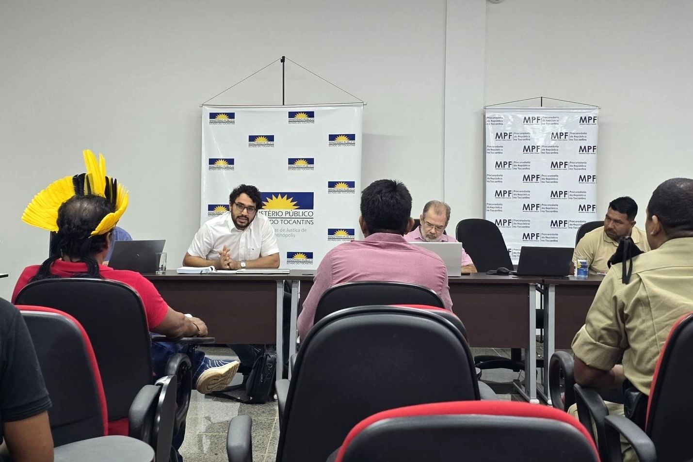 Durante o encontro, foram discutidas demandas enfrentadas pelas comunidades indígenas da região