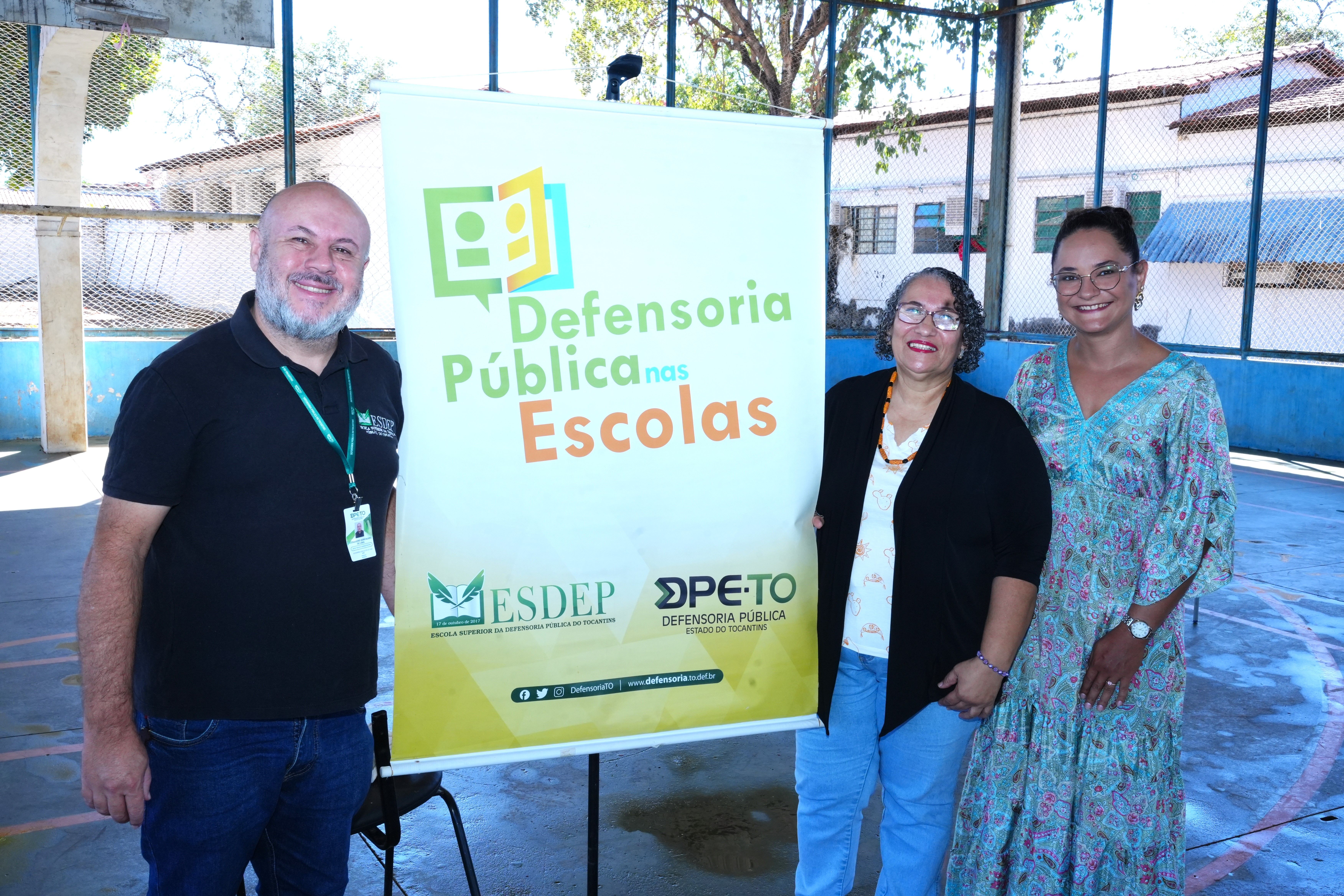 Gerido pela Esdep, o programa busca contribuir para a construção do conhecimento por meio de ações informativas e educativas