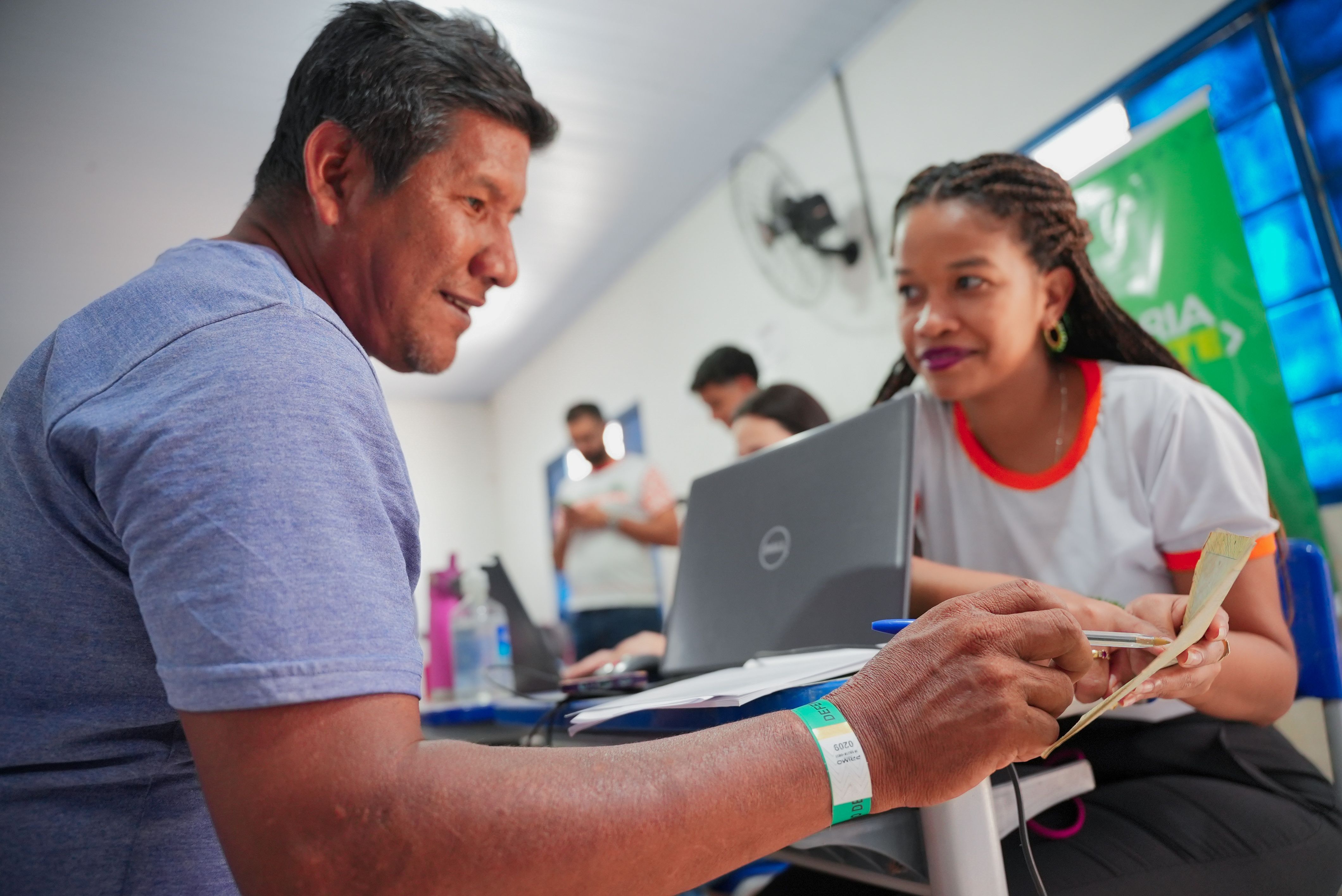 A iniciativa conta com a participação da Defensoria Pública em três estados e de instituições parceiras. Defensores Públicos e servidores, como Aline Sousa Silva, também participam.