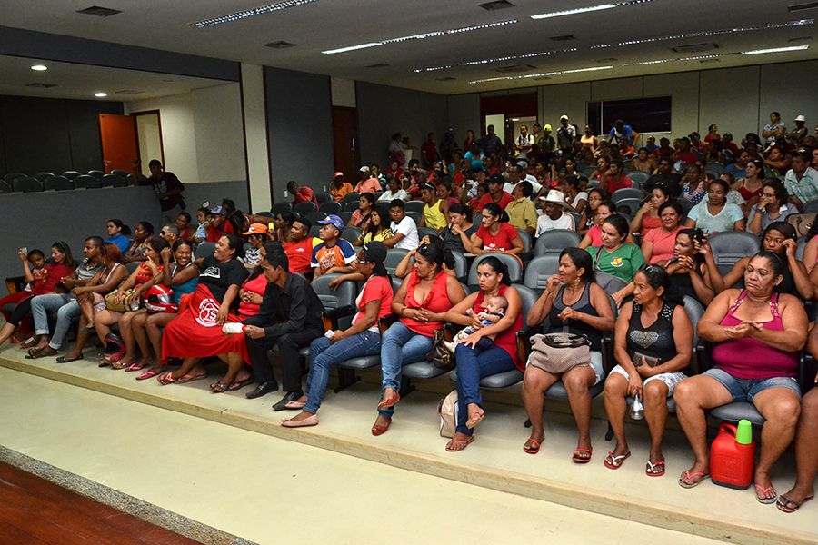 Audiência Pública com as famílias da Ocupação Pinheirinho Vive