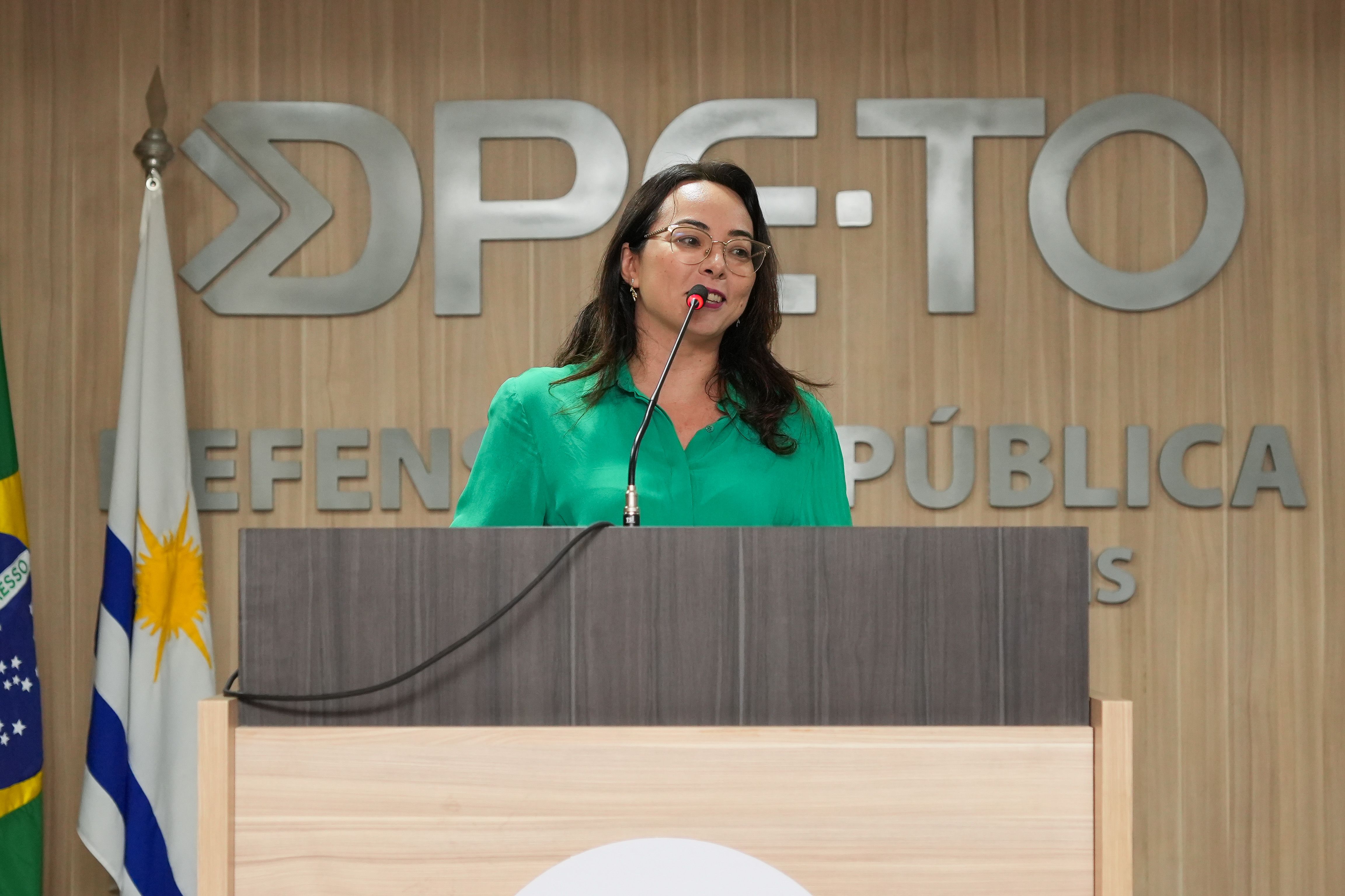Karla Letícia destacou a trajetória dos promovidos e a contribuição de cada um para a construção da Instituição