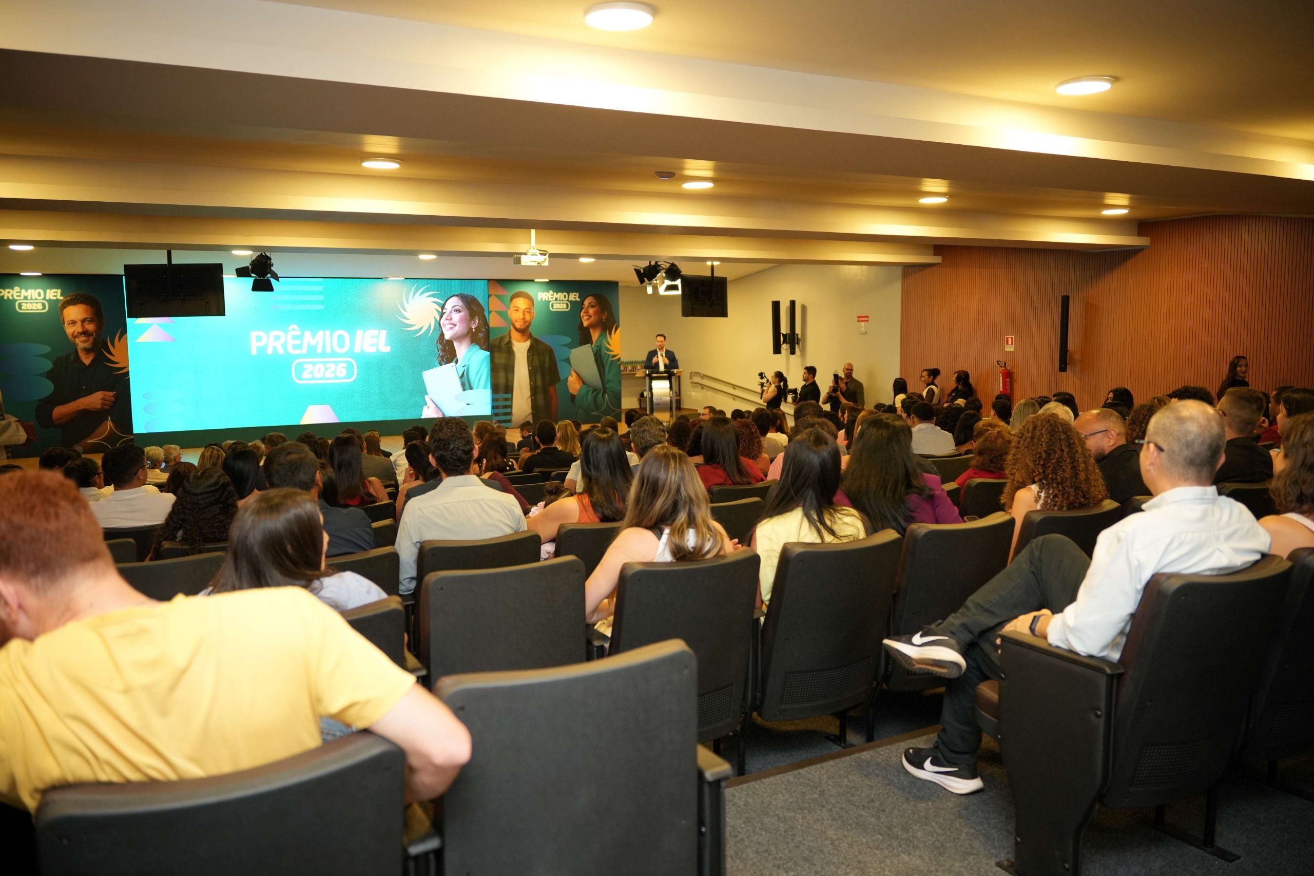 Prêmio IEL de Talentos busca reconhecer e divulgar práticas e programas de estágio desenvolvidos por organizações, além de valorizar estagiárias(os) e profissionais envolvidos na formação desses estudantes