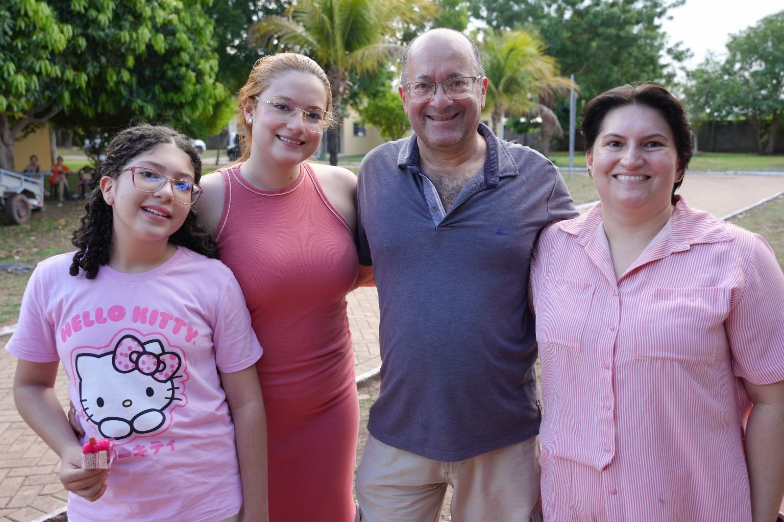 A Família Nery participa do "Apadrinhe uma Criança" há 3 anos