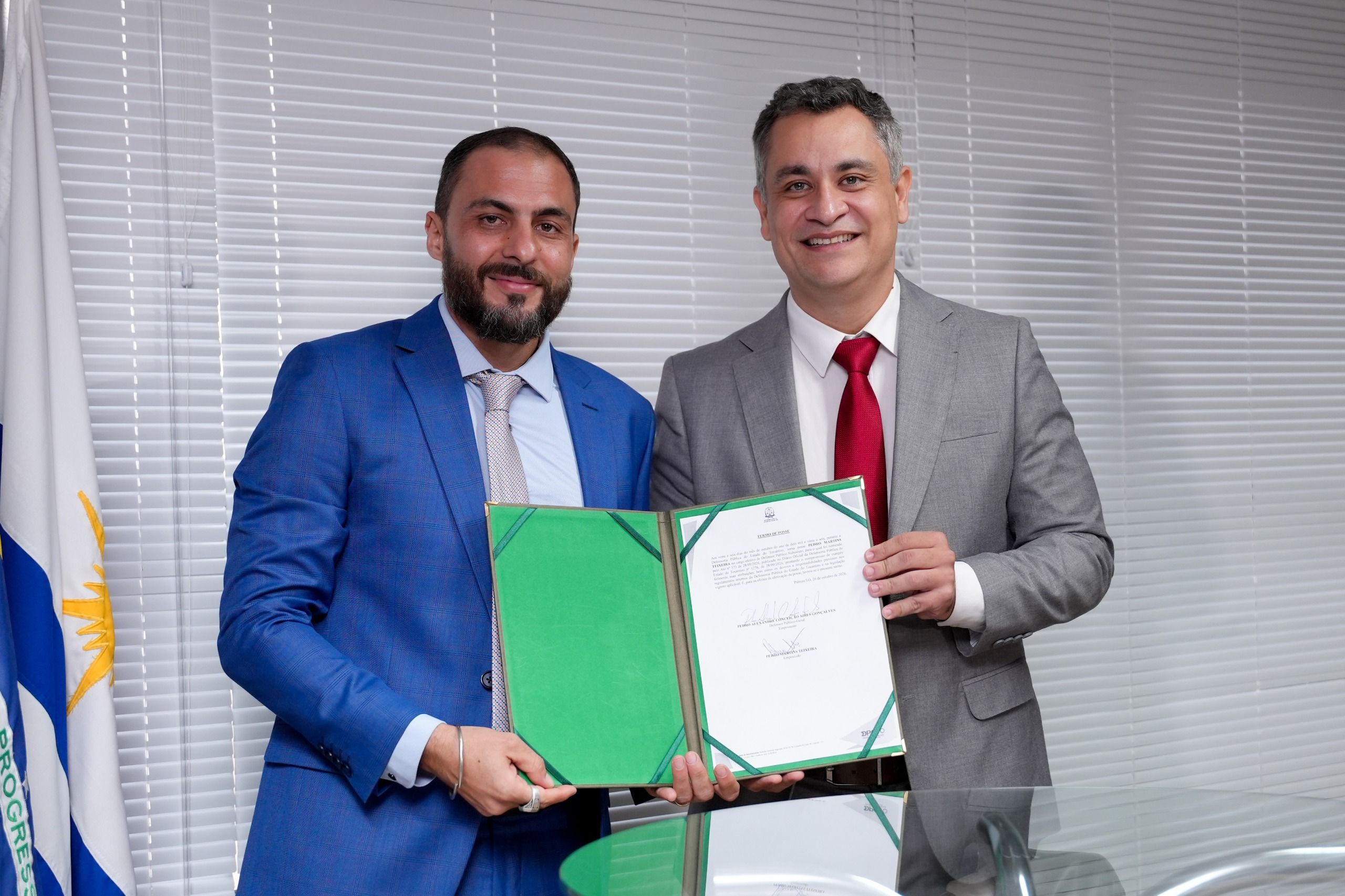 Empossado, Pedro Martins Teixeira (E)