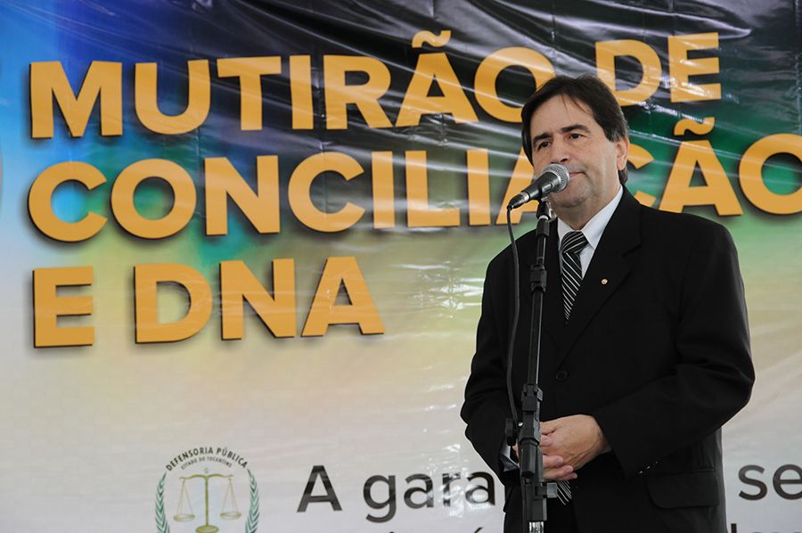 Promotor de justiça Alzemiro Wilson Freitas em pronunciamento