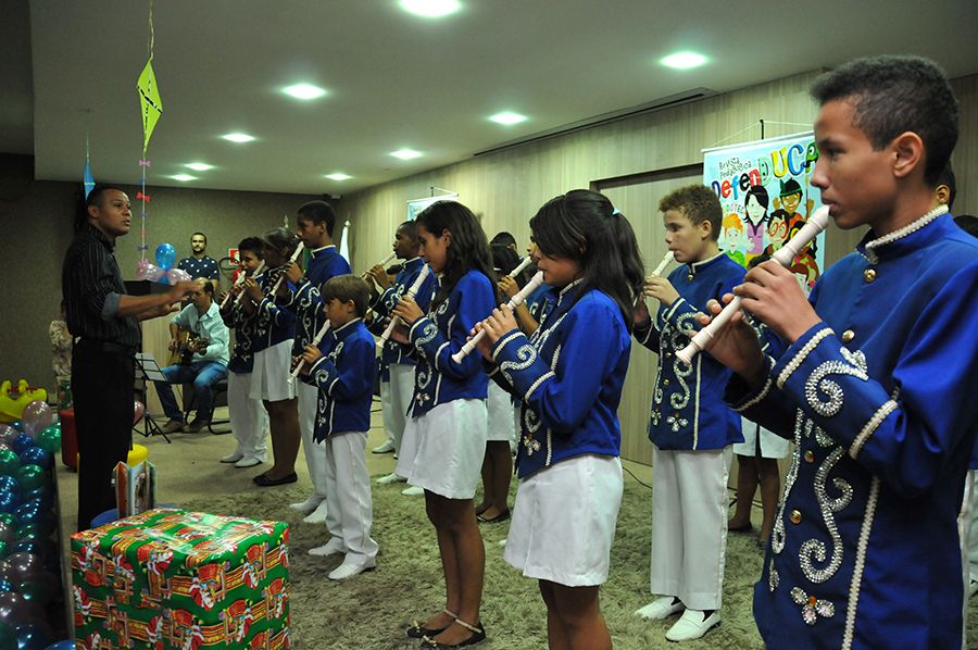 Apresentação do Grupo de Flauta; do Abrigo Raio de Sol